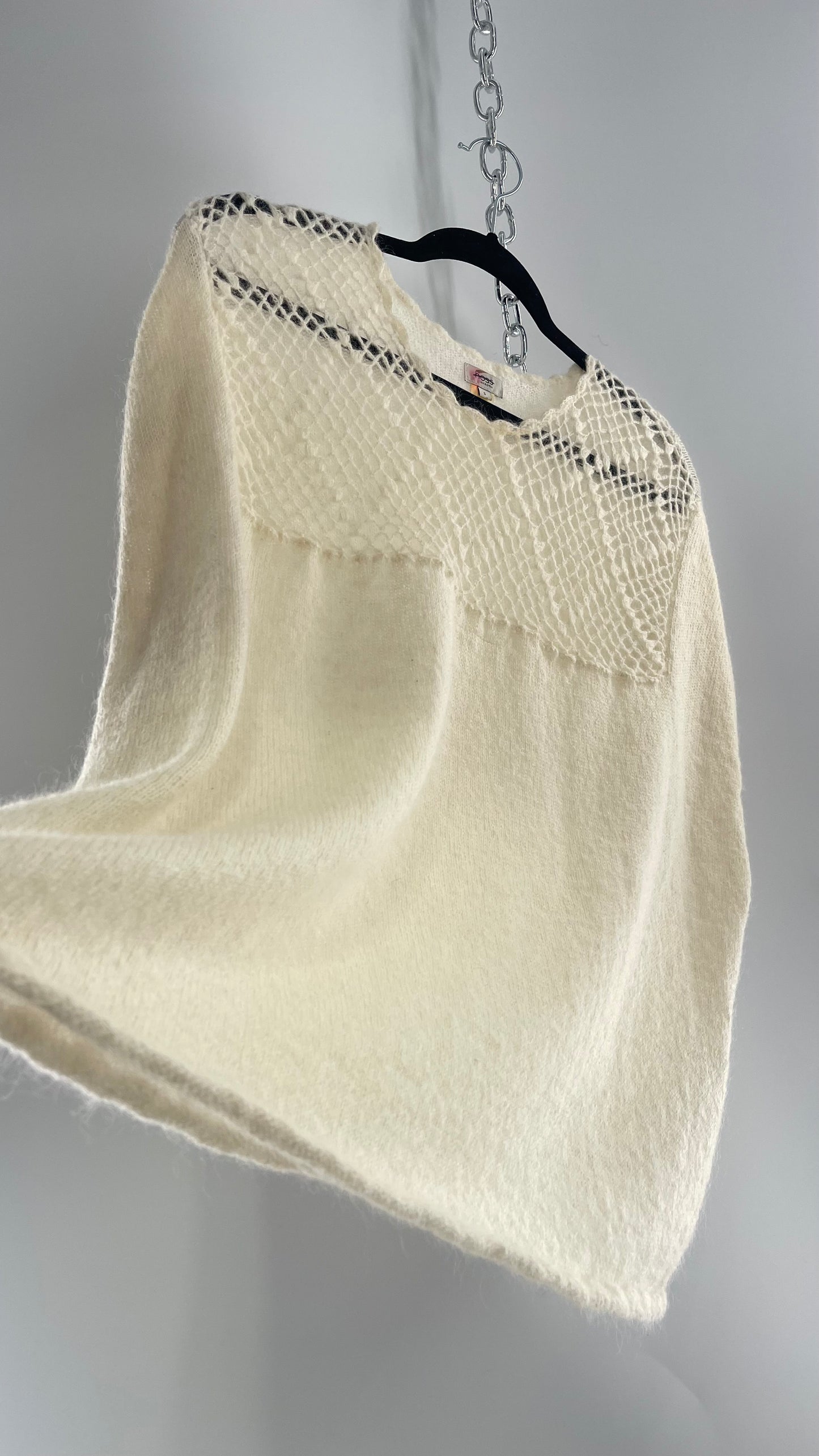 hoss intropia Cream Off White Knit Slouchy Sweater Vest with Netted Bust 30% Wool 25% Mohair Anthropologie (Small)