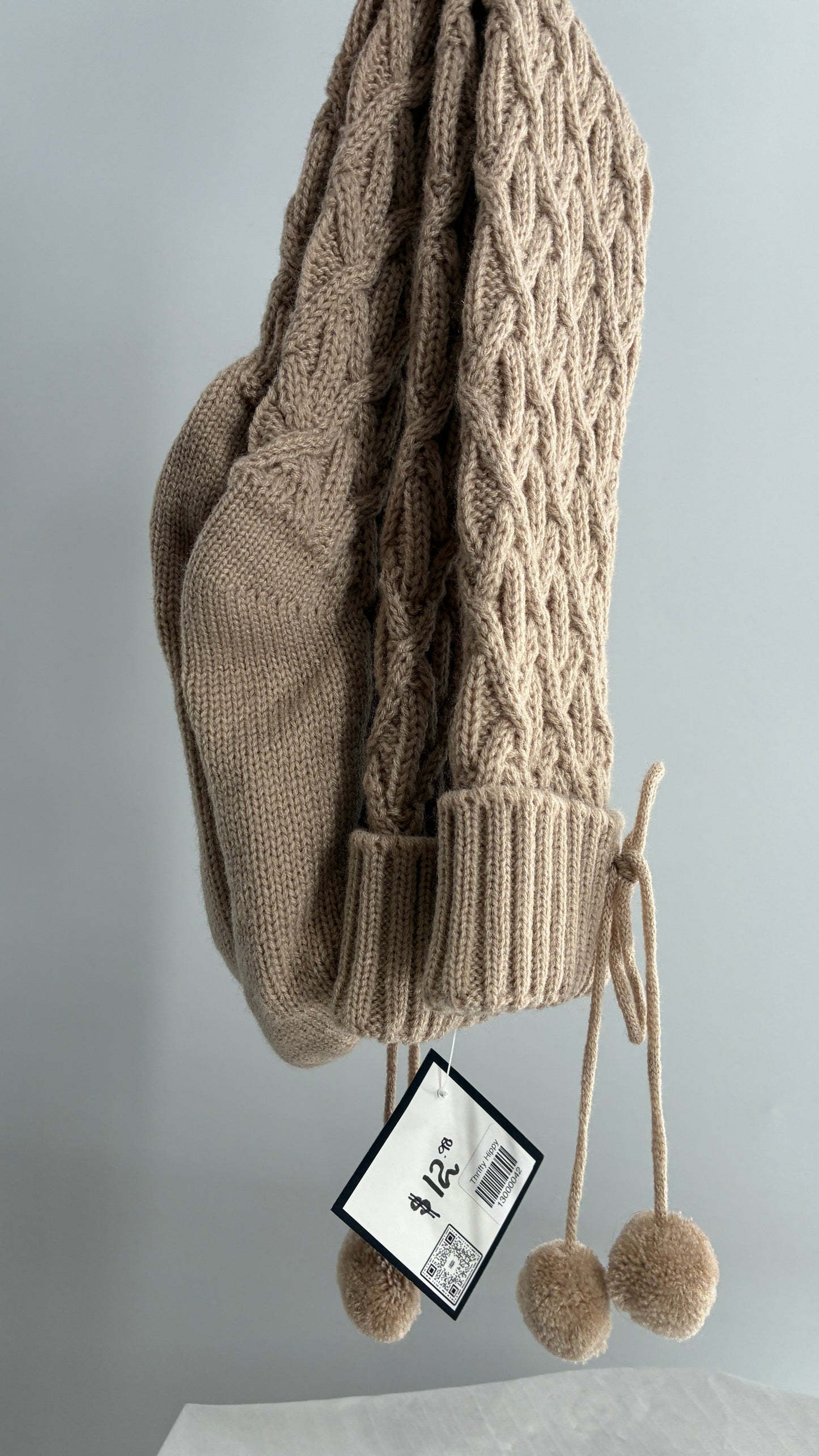 NWOT Thigh High Taupe Thick Knit Socks