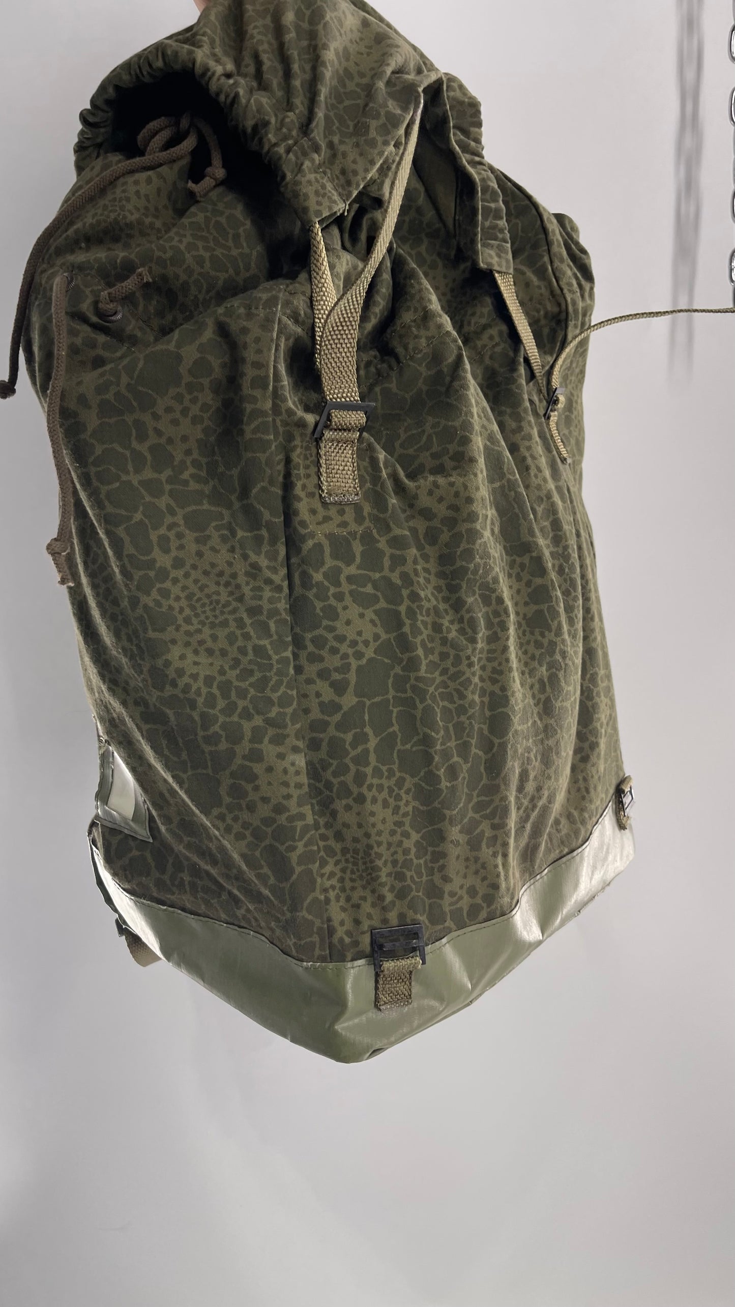 Urban Outfitters Army Green Huge Laundry/Luggage Style Bag with Tags Attached