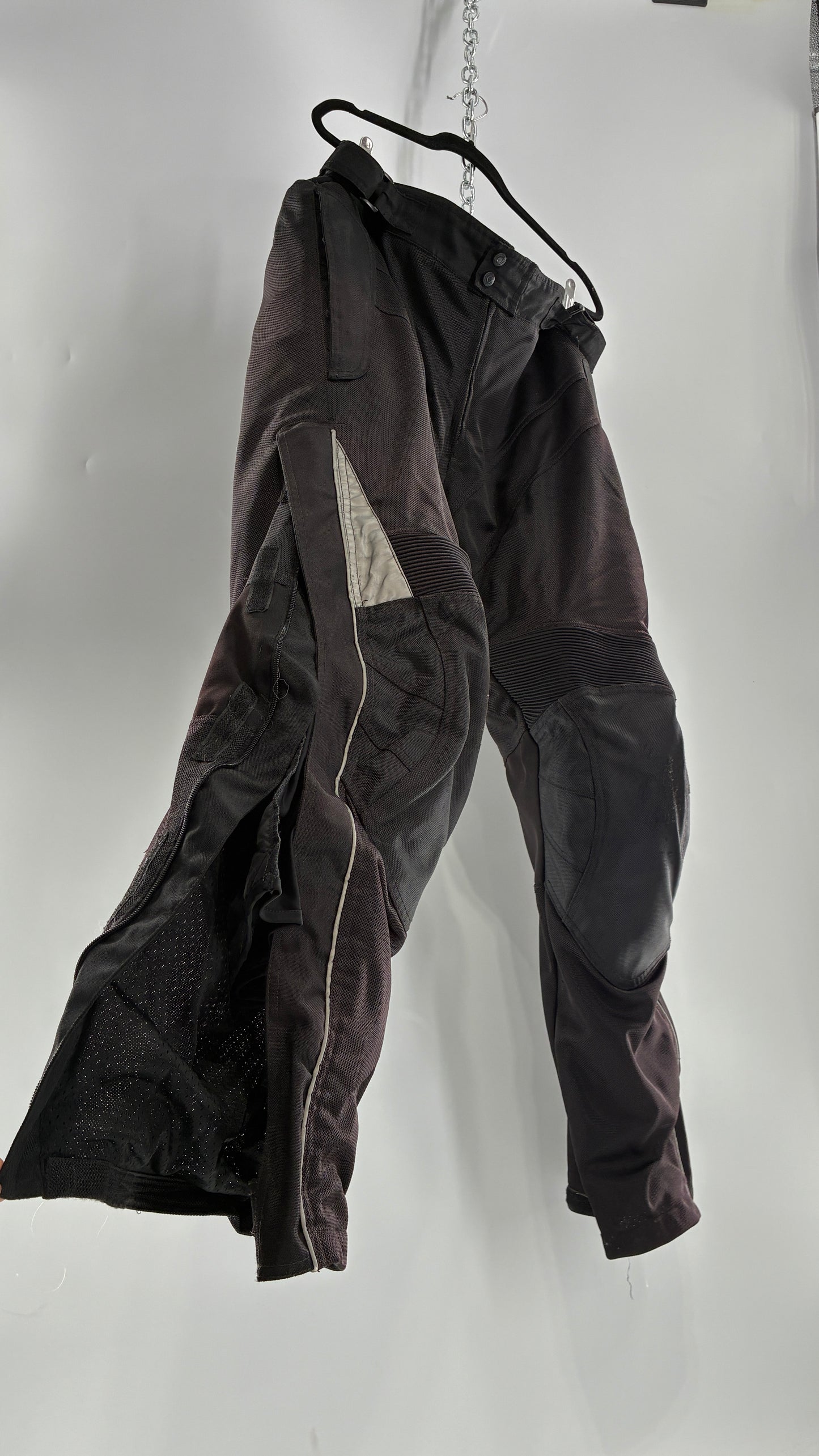 Vintage TOURMASTER VENTURE2.0 Motorcycle Riding Pants with Built In Padding (XXL Short)