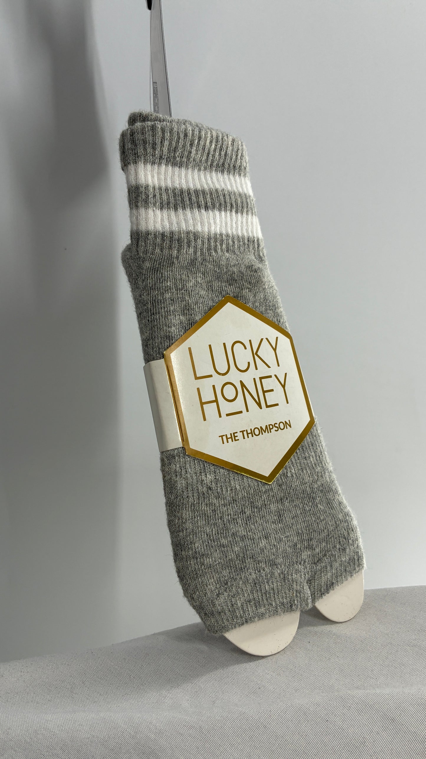 LUCKY HONEY Grey Yoga Toeless Socks