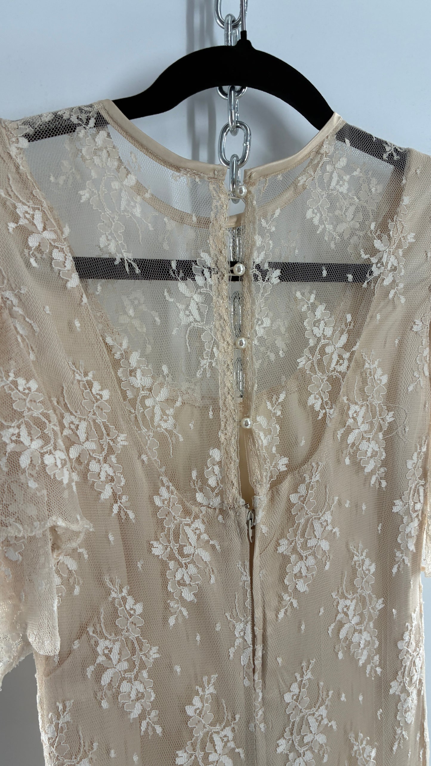 Vintage Ivory Lace Gown with Petal Sleeves, Tiered Hemline (5/6)