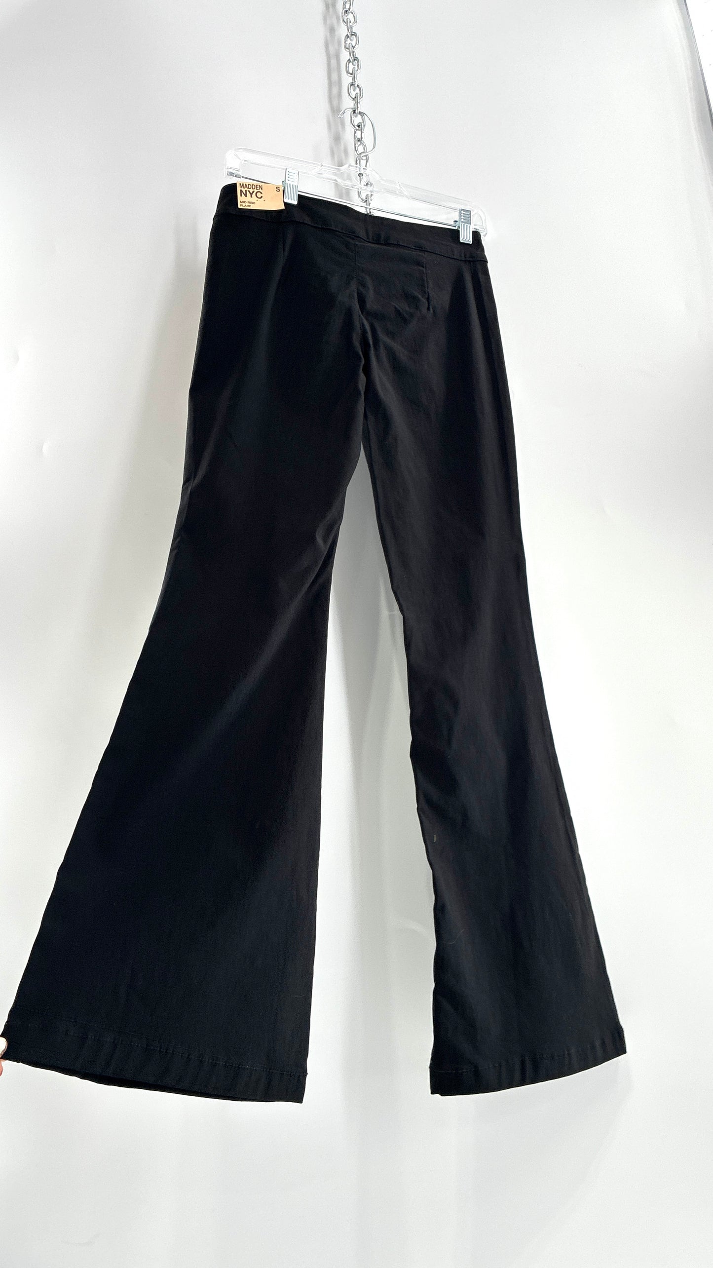 Deadstock Vintage MADDEN NYC Stretchy Black Mid Rise Flare (Small)