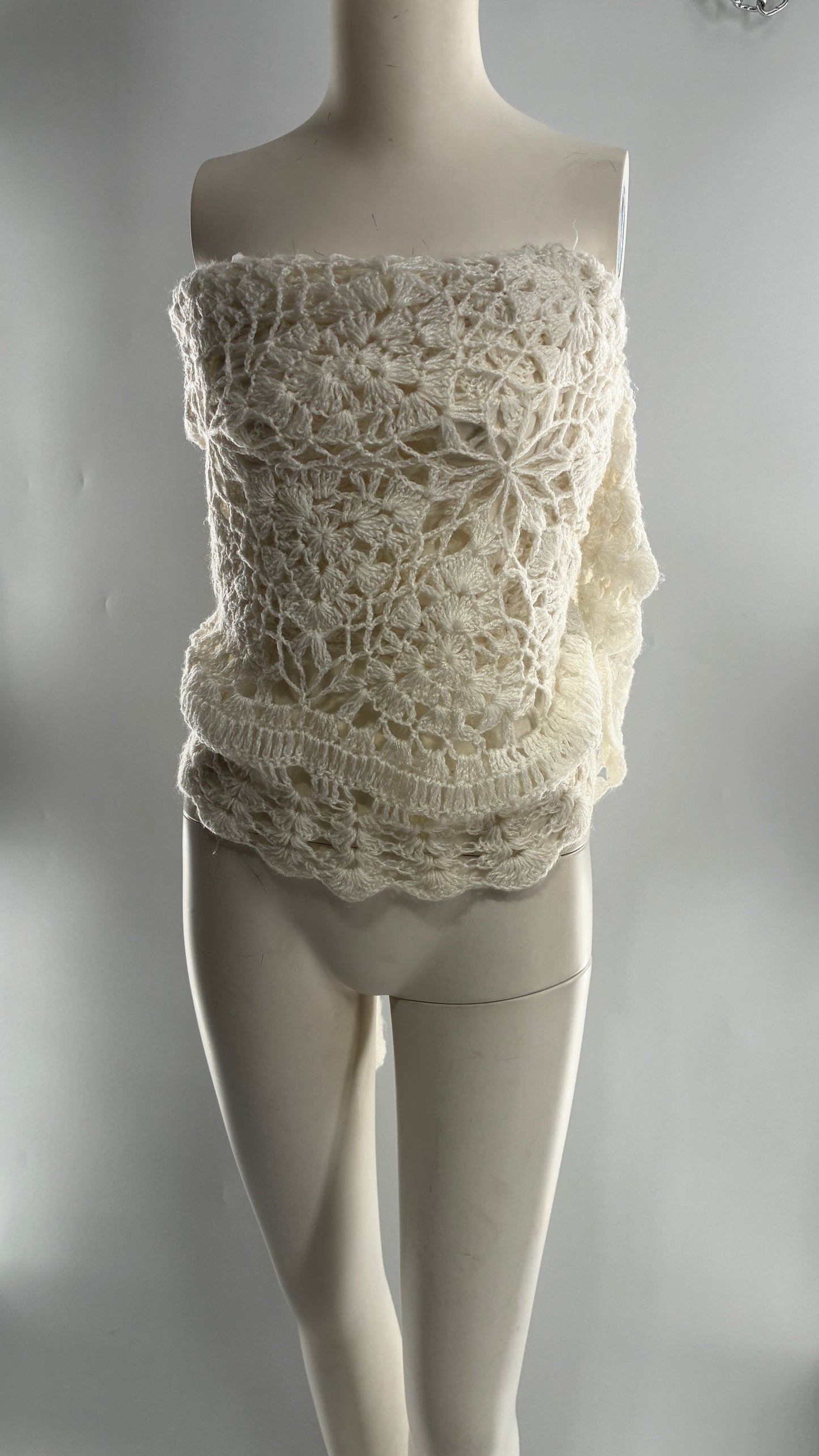 Vintage Crochet Style White Scarf