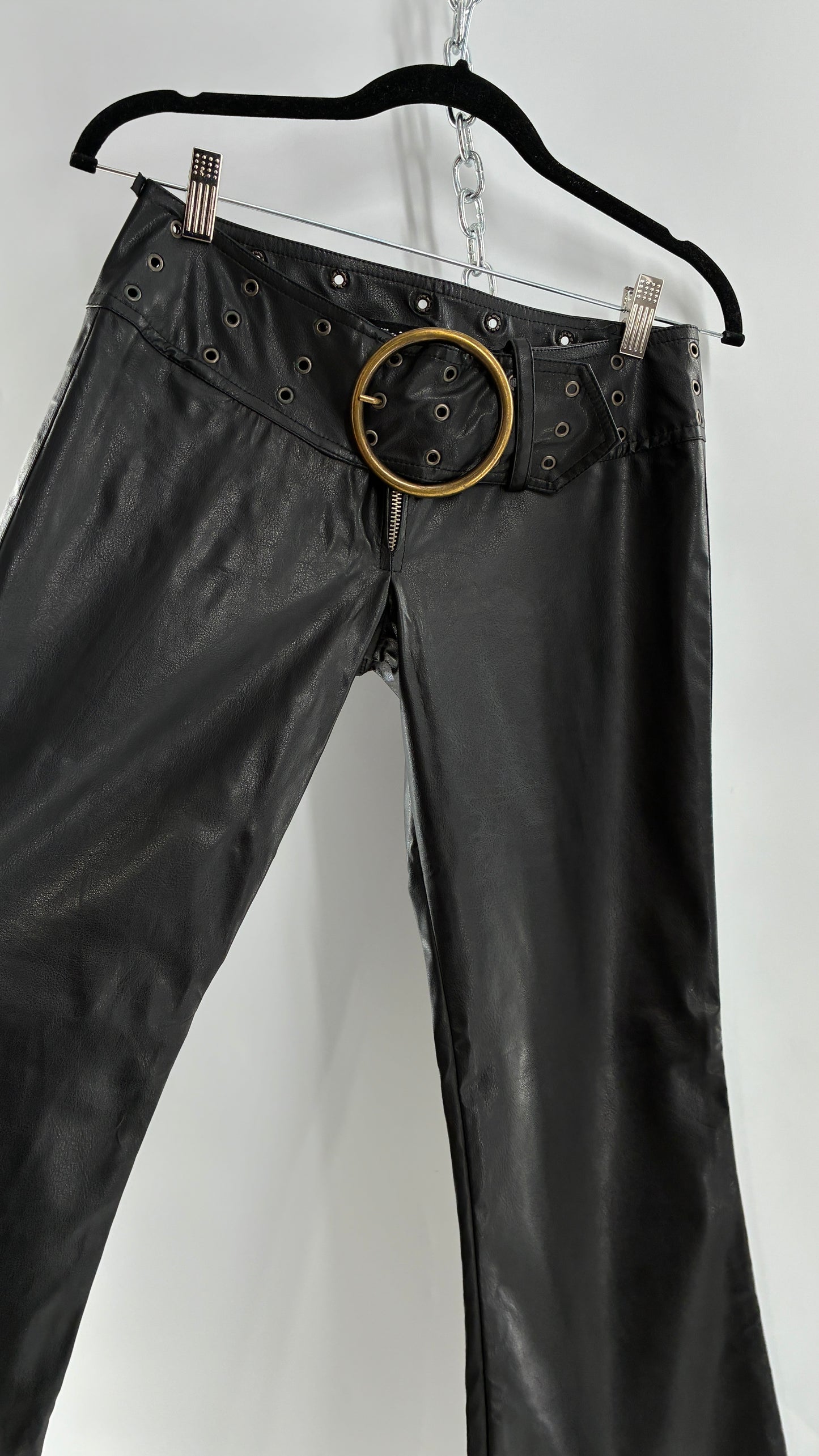 Vintage Toba&Co Tobacco Faux Leather Low Rise Zip Front Kick Flares with Wide Grommet Covered Bronze Circle Buckle Belt (S)