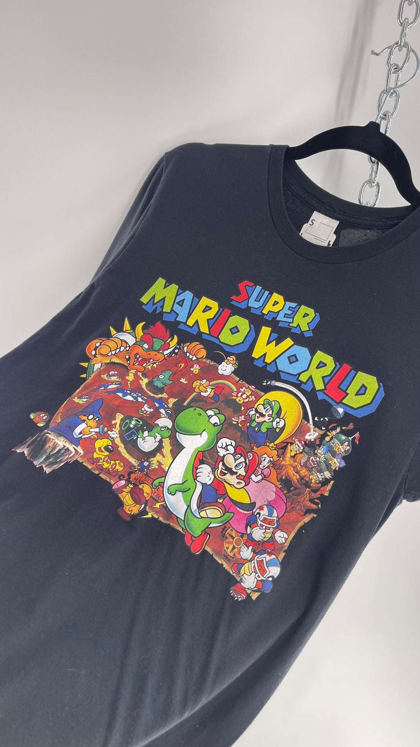 Vintage Old School Official Nintendo Super Mario T Shirt (Small)