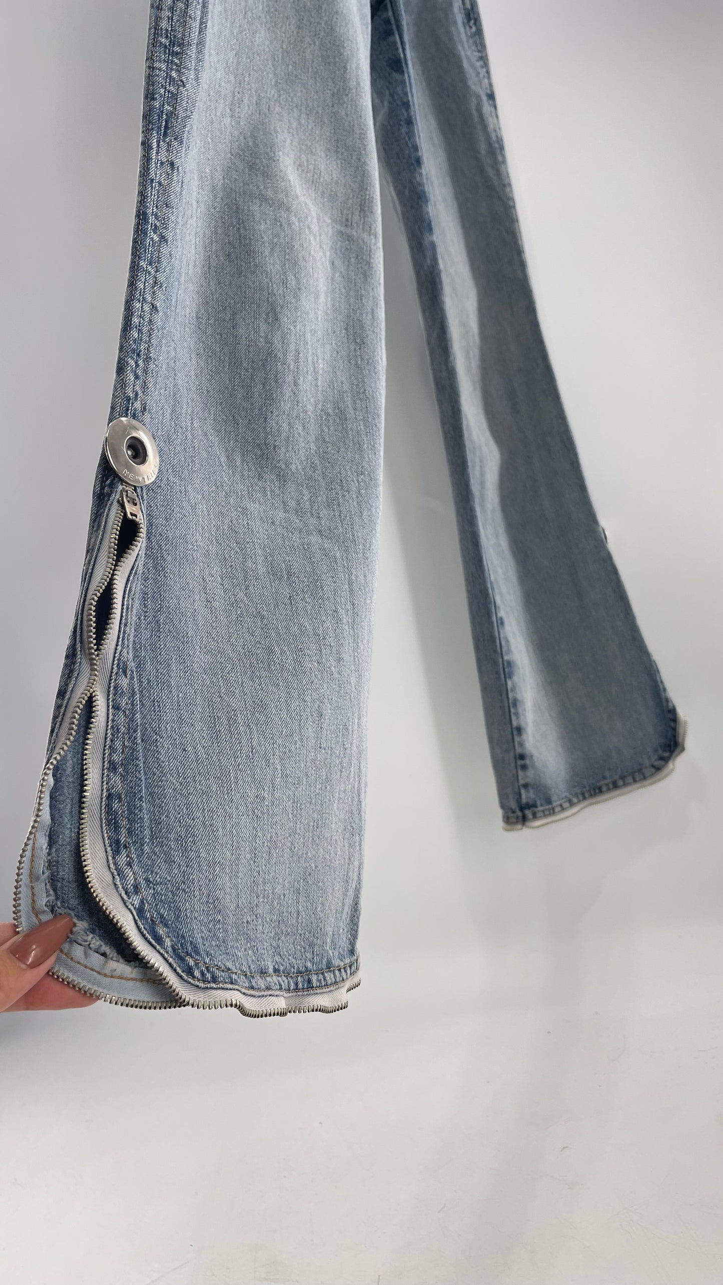 Vintage New Trips Light Wash Kick Flare Jeans with Zipper Hem Detail, V Waistline and Oversized Metal Buttons (40)