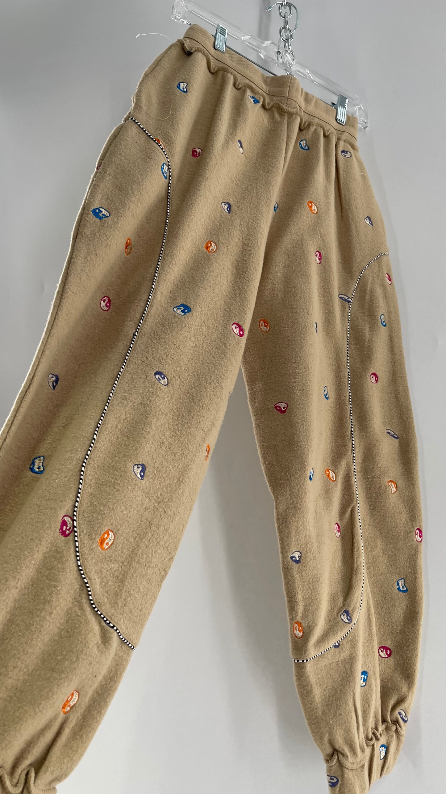 Ying Yang Embroidered Cozy Loungewear Jogger (Extra Small)