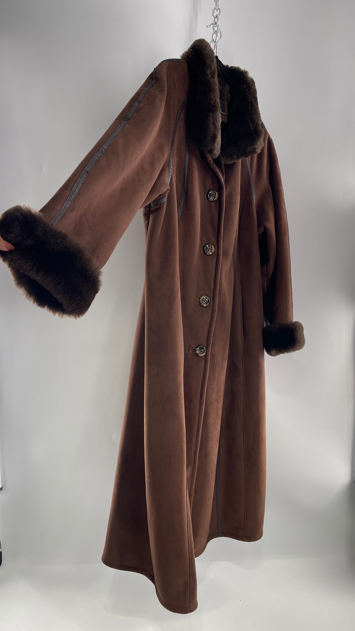 Vintage CG Collection Brown Coat with Faux Leather Piping and Faux Fur Cuffs and Collar (C)(XL)