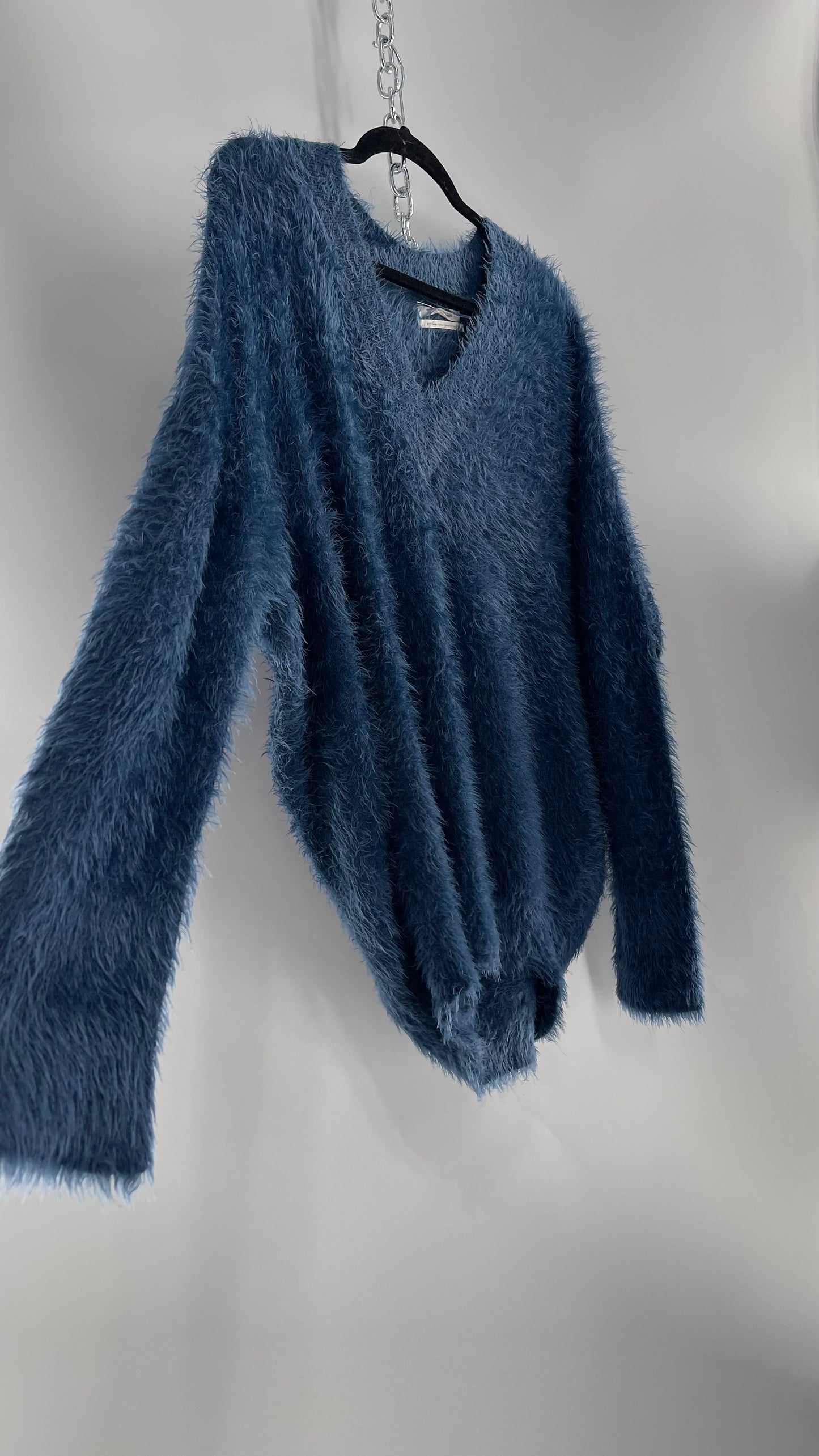 Urban Outfitters Blue Shaggy/Fuzzy Slouchy Sweater (Small)