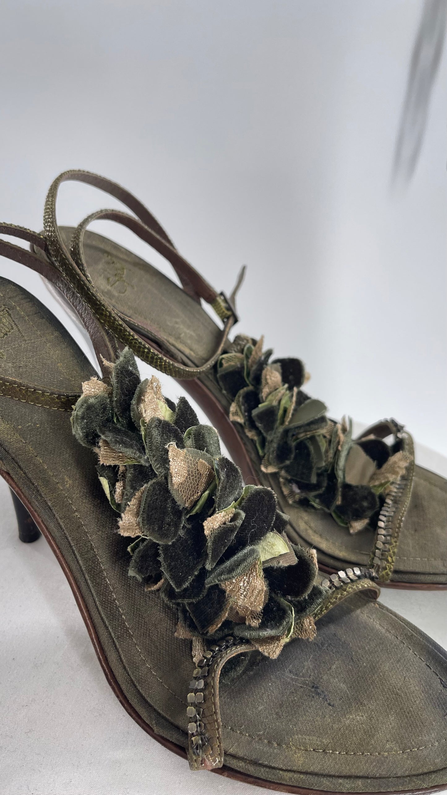 Vintage 1990s Italian Studio Designer Heel Forest Nymph, Mixed Texture Rosette Detailing with Leather Straps and Sole (8.5)