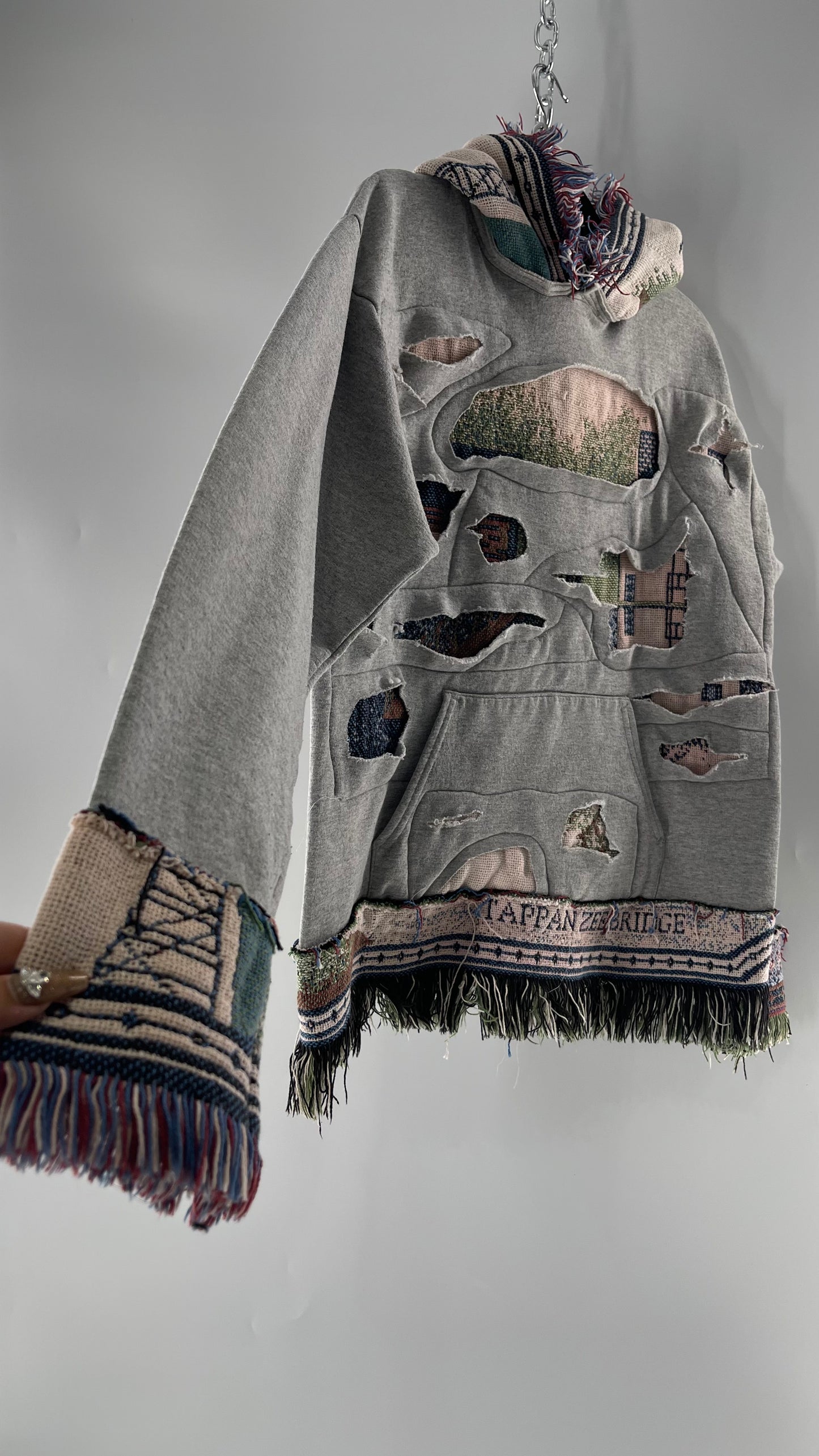CUSTOM NY Tappanzee Rugged Distressed Blanket Hoodie with Coloration Gradient (S/M)