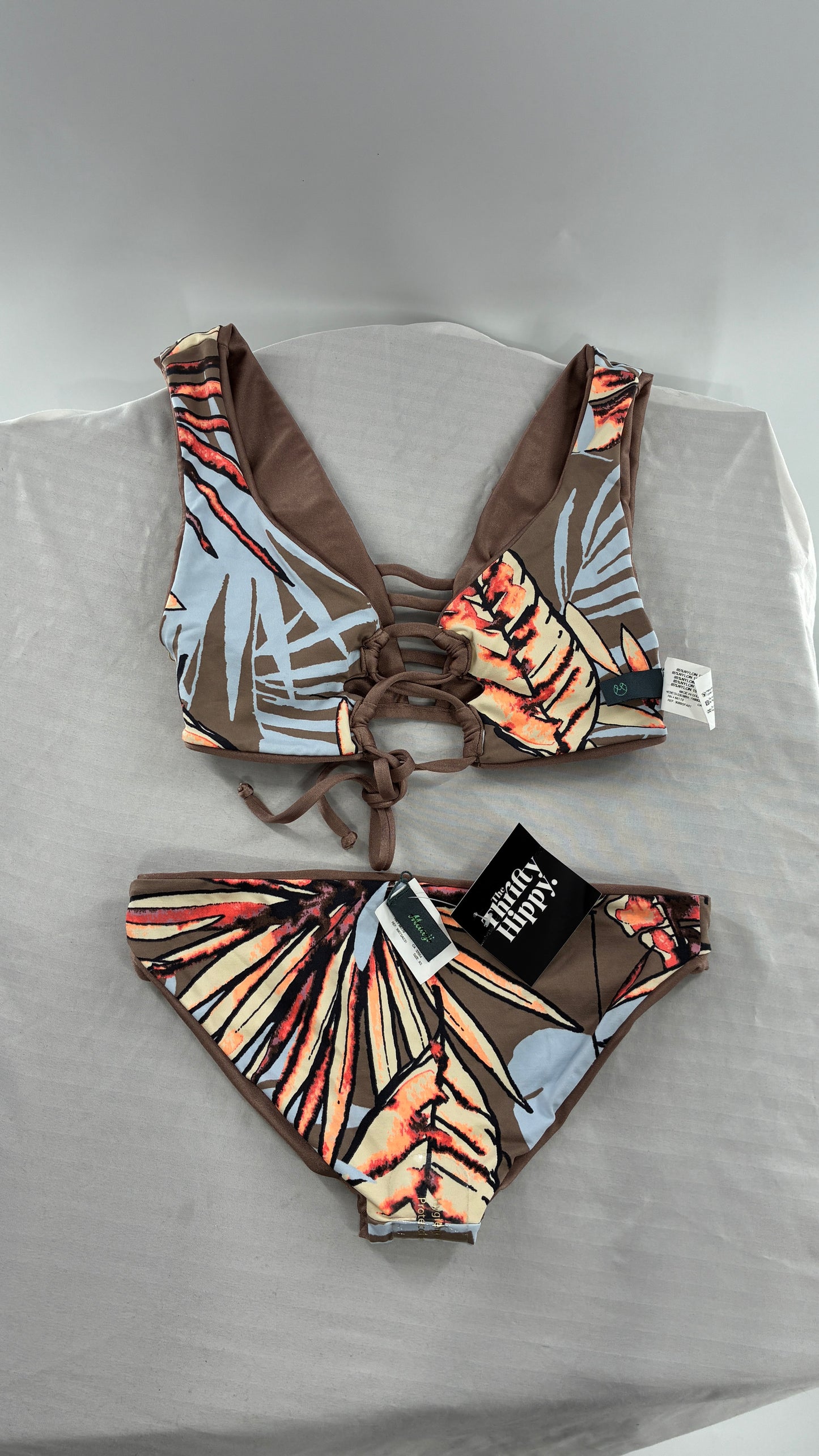 NWOT MAAJI Tan and Tropical Patterned Reversible Swim Set (L Top, XS Bottoms)