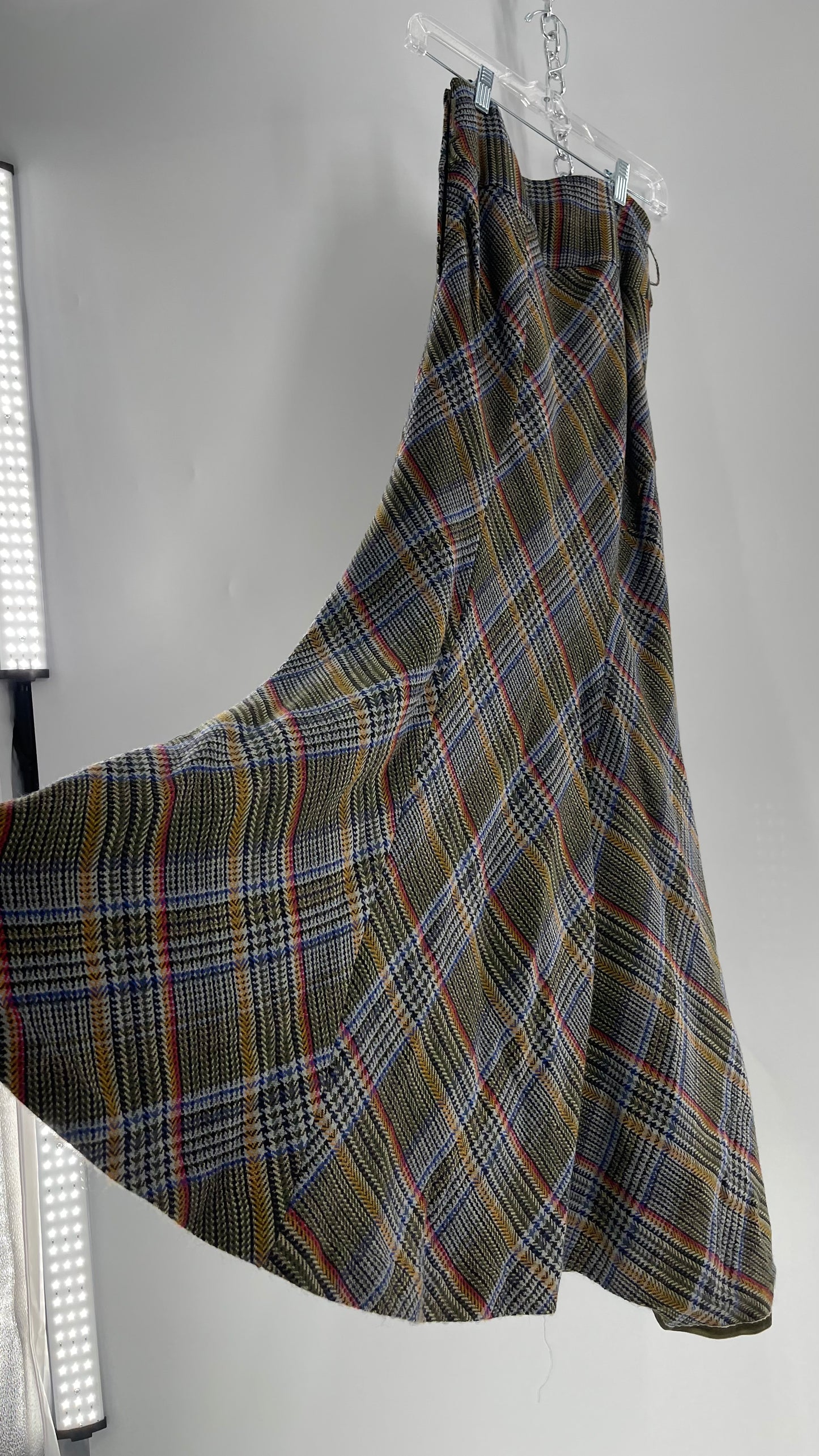 Elevenses 87% Wool Plaid Asymmetric Swirl Seam and Pleated Voluminous Hem (0)