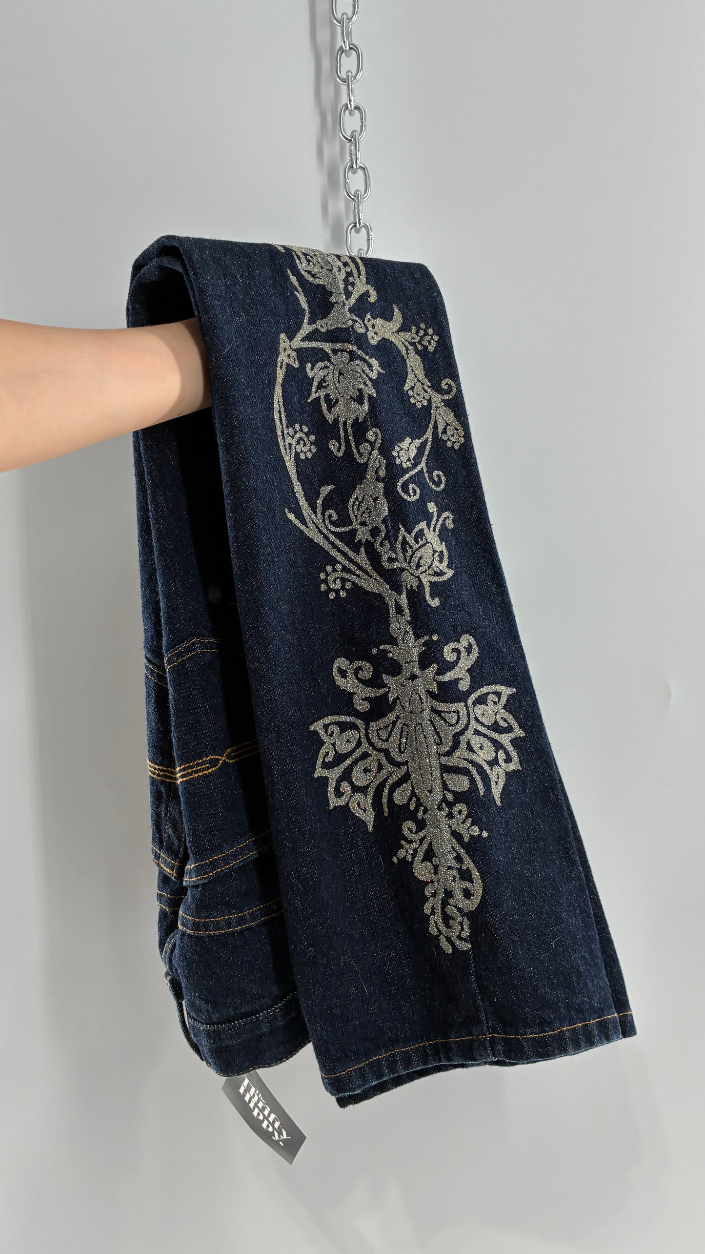 Vintage EXPRESS JEANS Dark Wash with Iridescent, Embellished, Textured Design Running Down Pant Leg (3/4)