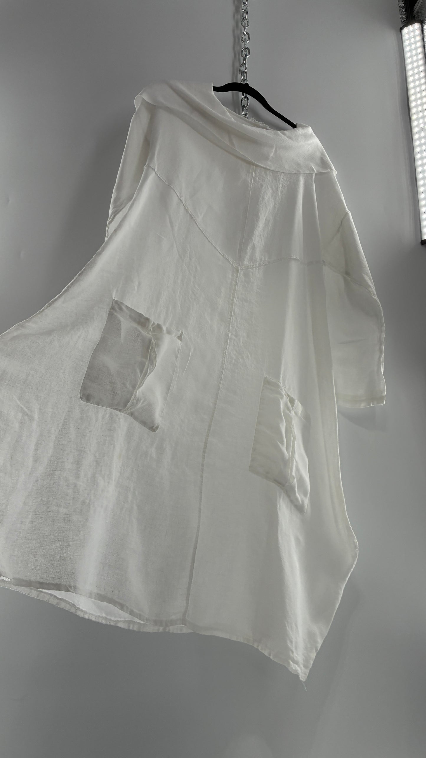 Vintage White 100% Linen Made in Italy Blouse Dress (Large)
