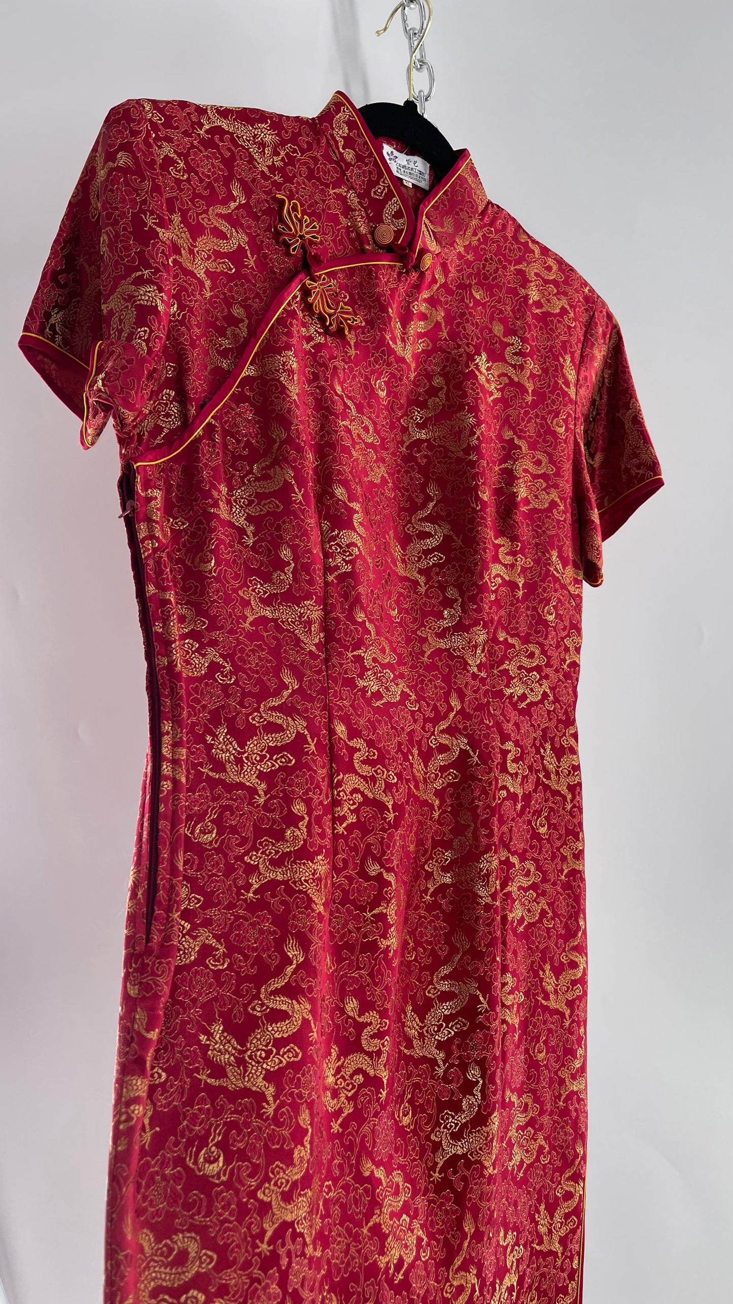 Vintage 1980s Chinese Red Silk Dragon Motif Printed/Embroidered Qipao (XL)