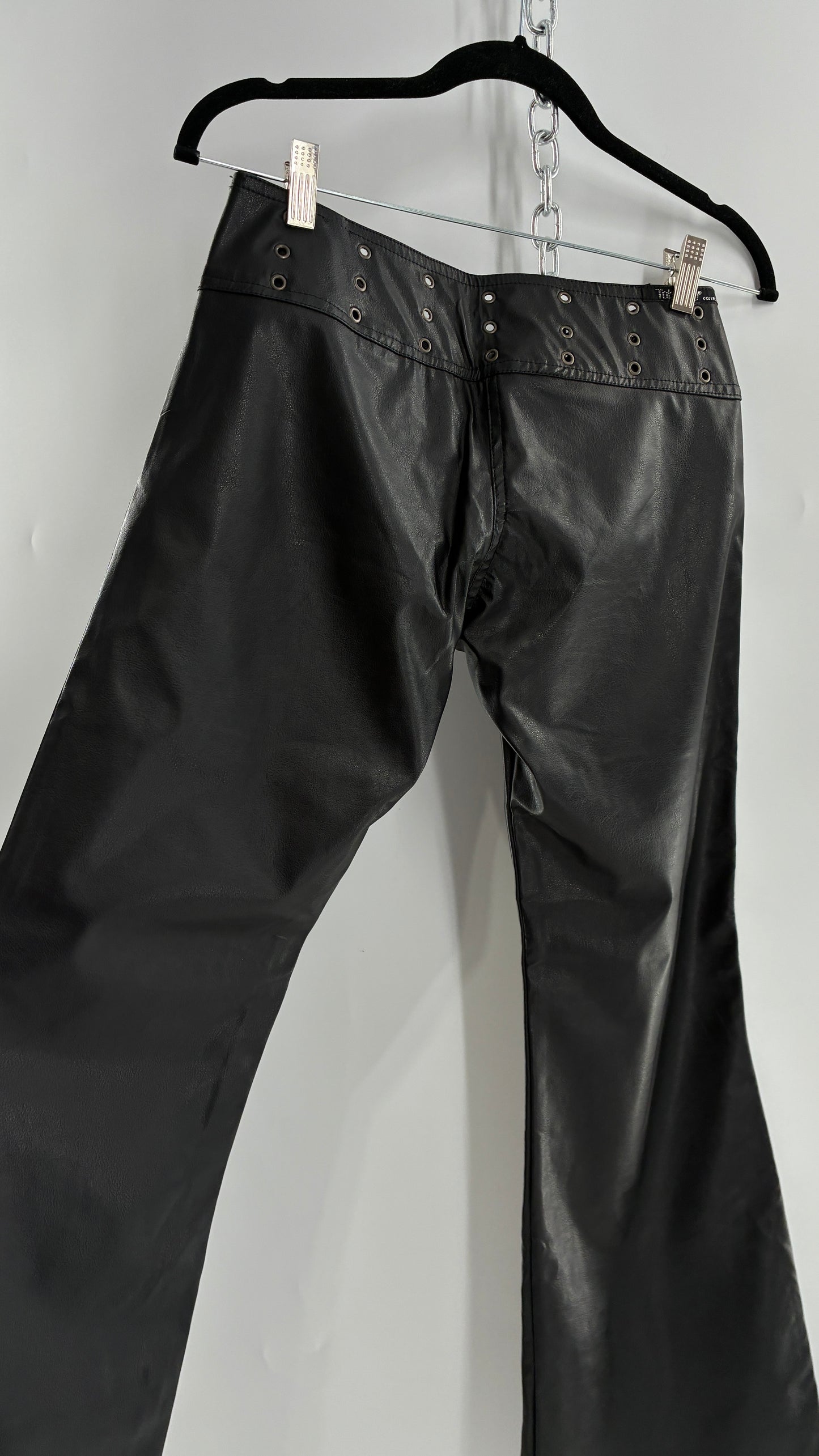 Vintage Toba&Co Tobacco Faux Leather Low Rise Zip Front Kick Flares with Wide Grommet Covered Bronze Circle Buckle Belt (S)