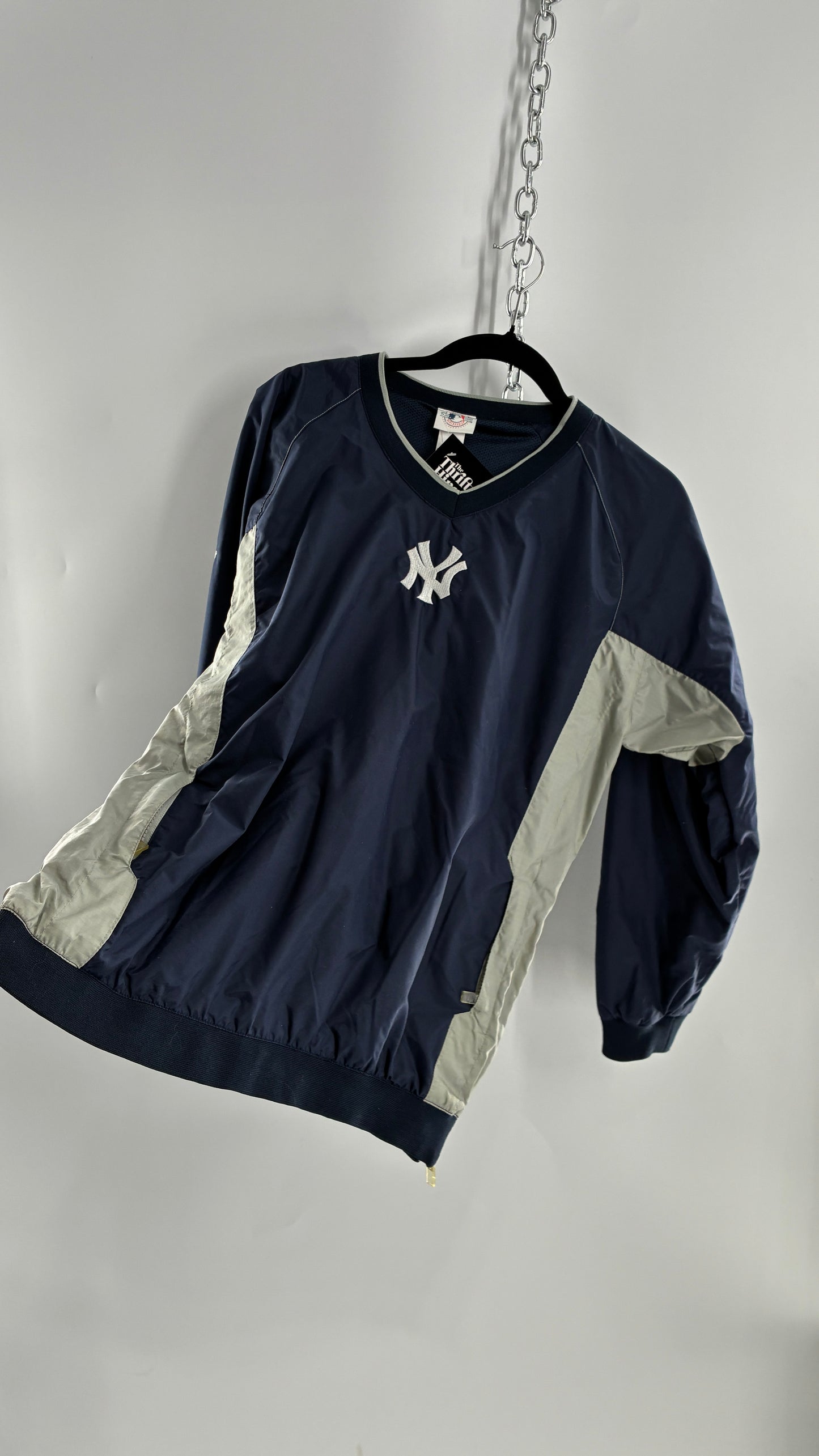 Vintage YANKEES Windbreaker Crewneck with Embroidered Logo (20)