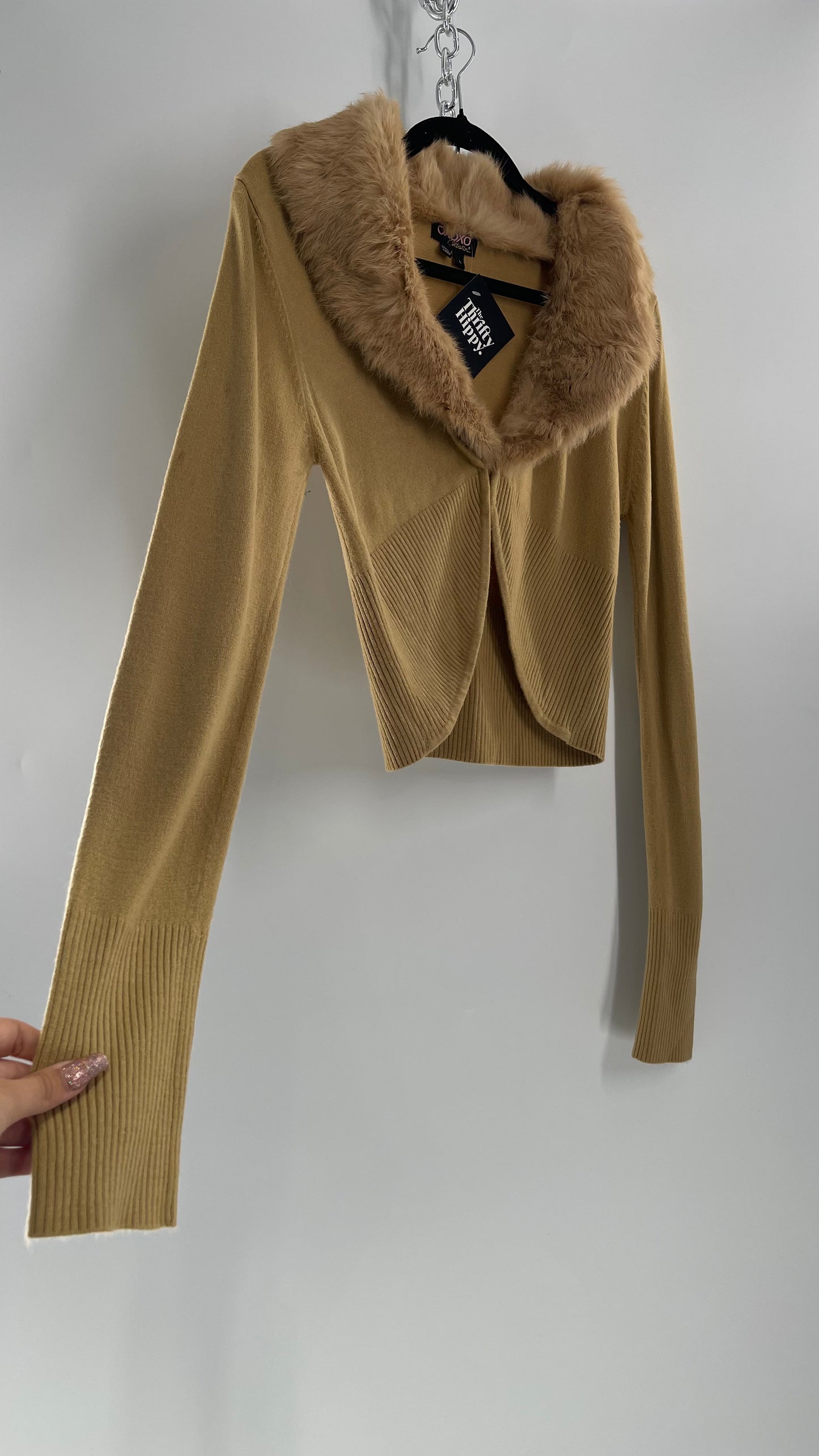 Vintage XOXO Tan Fasten Bust Cropped Cardigan Shrug with Genuine Rabbit Fur Exaggerated Collar (Large)