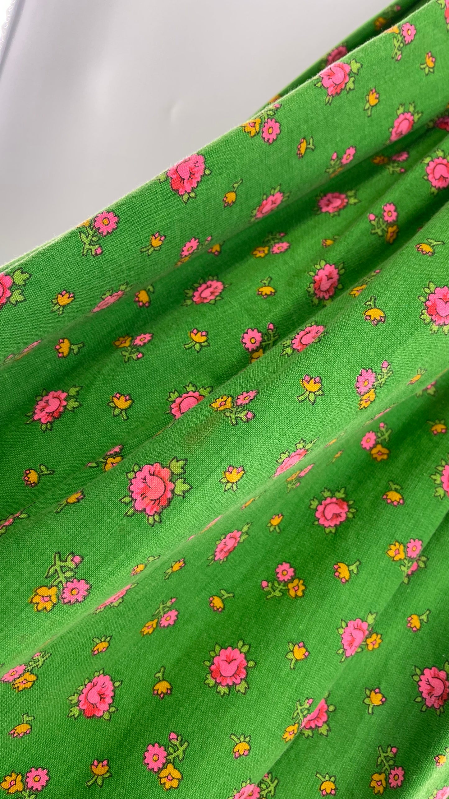 Vintage Imported Cotton Kelly Green Skirt with Pink Roses (XS)