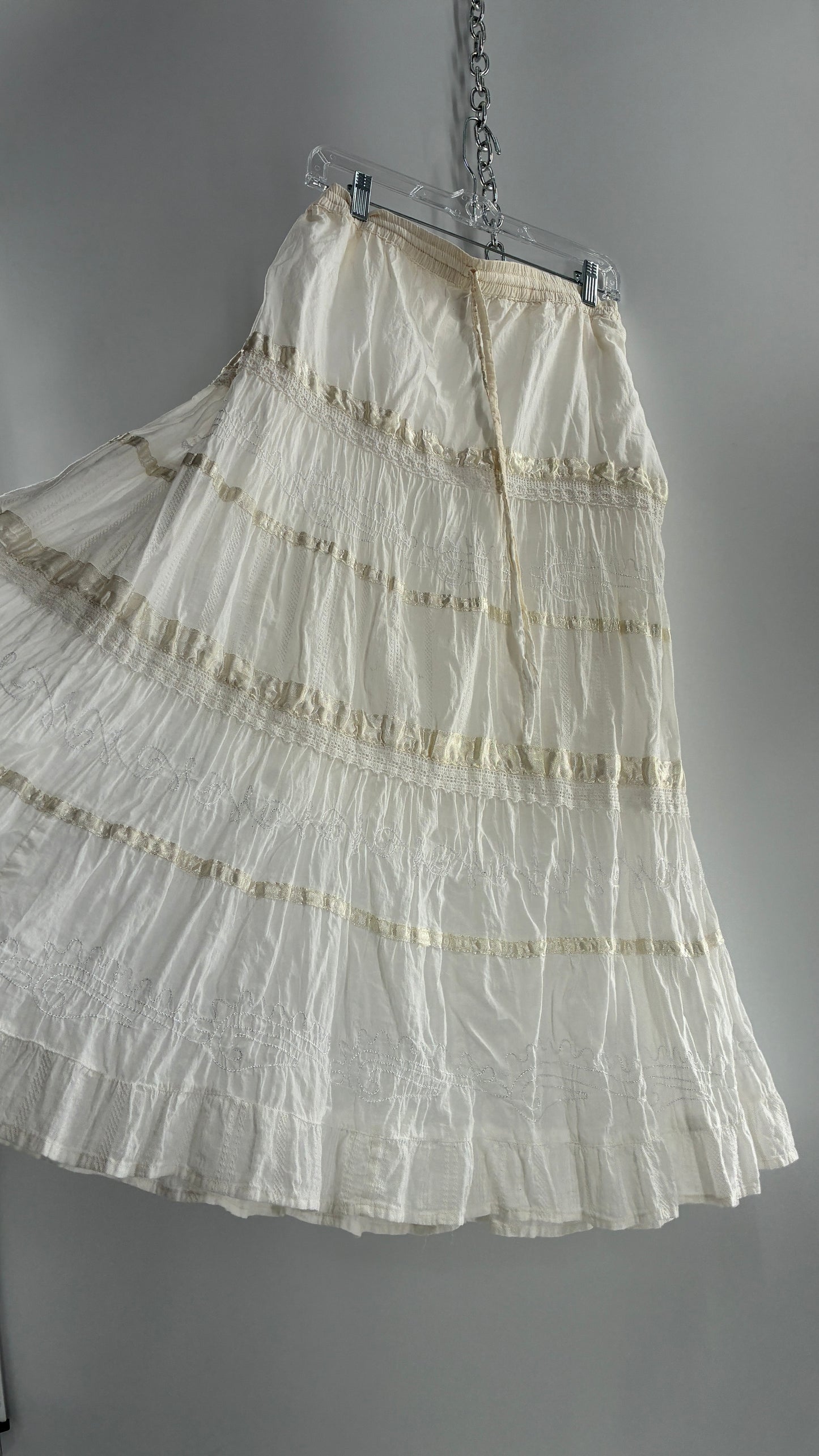 Vintage Tiered Skirt with Ribbon and Lace Trim (OS)