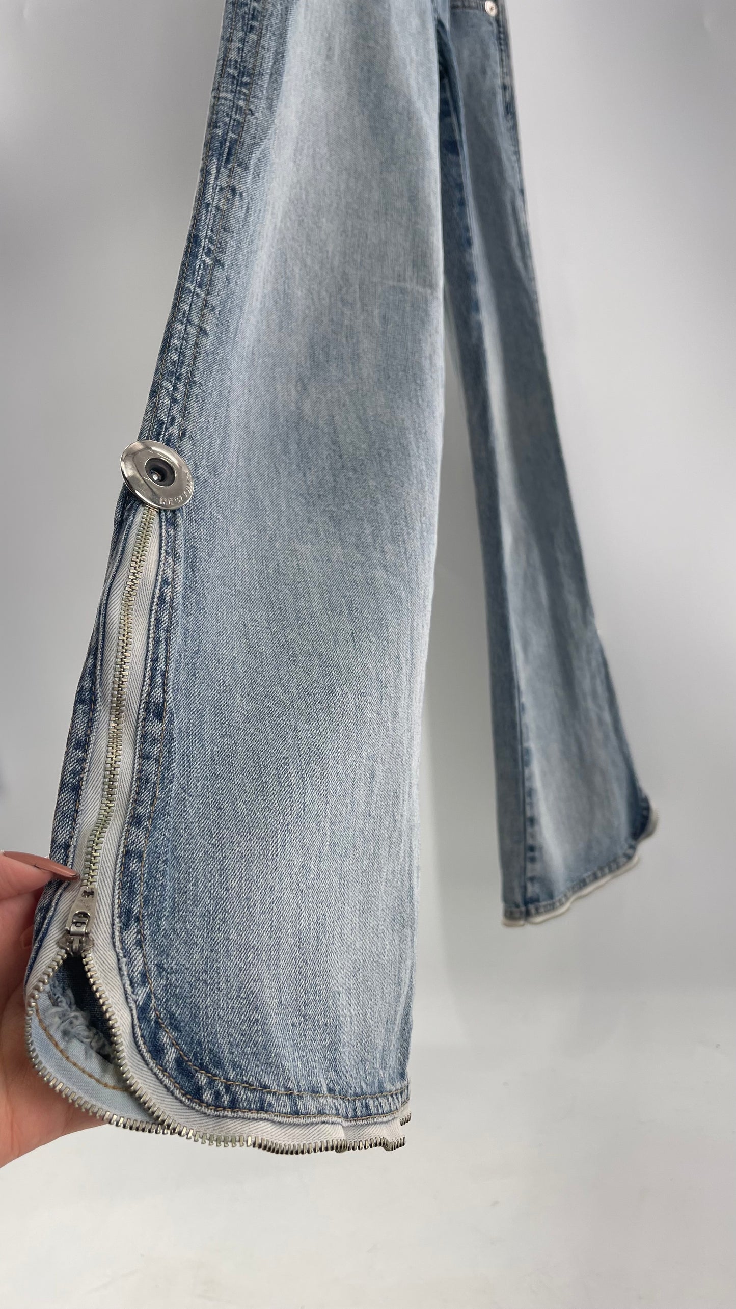 Vintage New Trips Light Wash Kick Flare Jeans with Zipper Hem Detail, V Waistline and Oversized Metal Buttons (40)