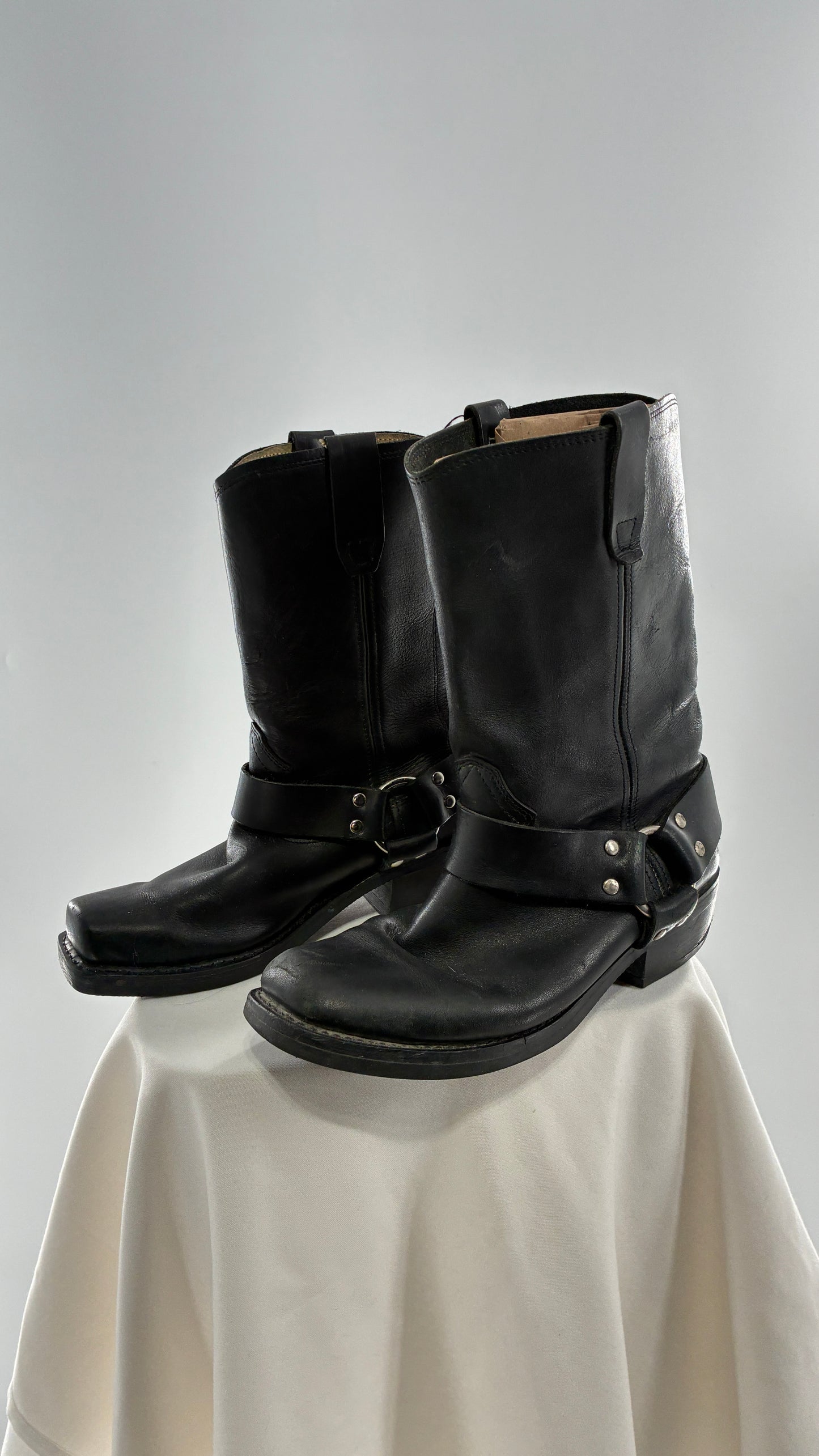 Vintage Mismatched Black Heavy Duty Leather Motorcycle Boots (8,9?)