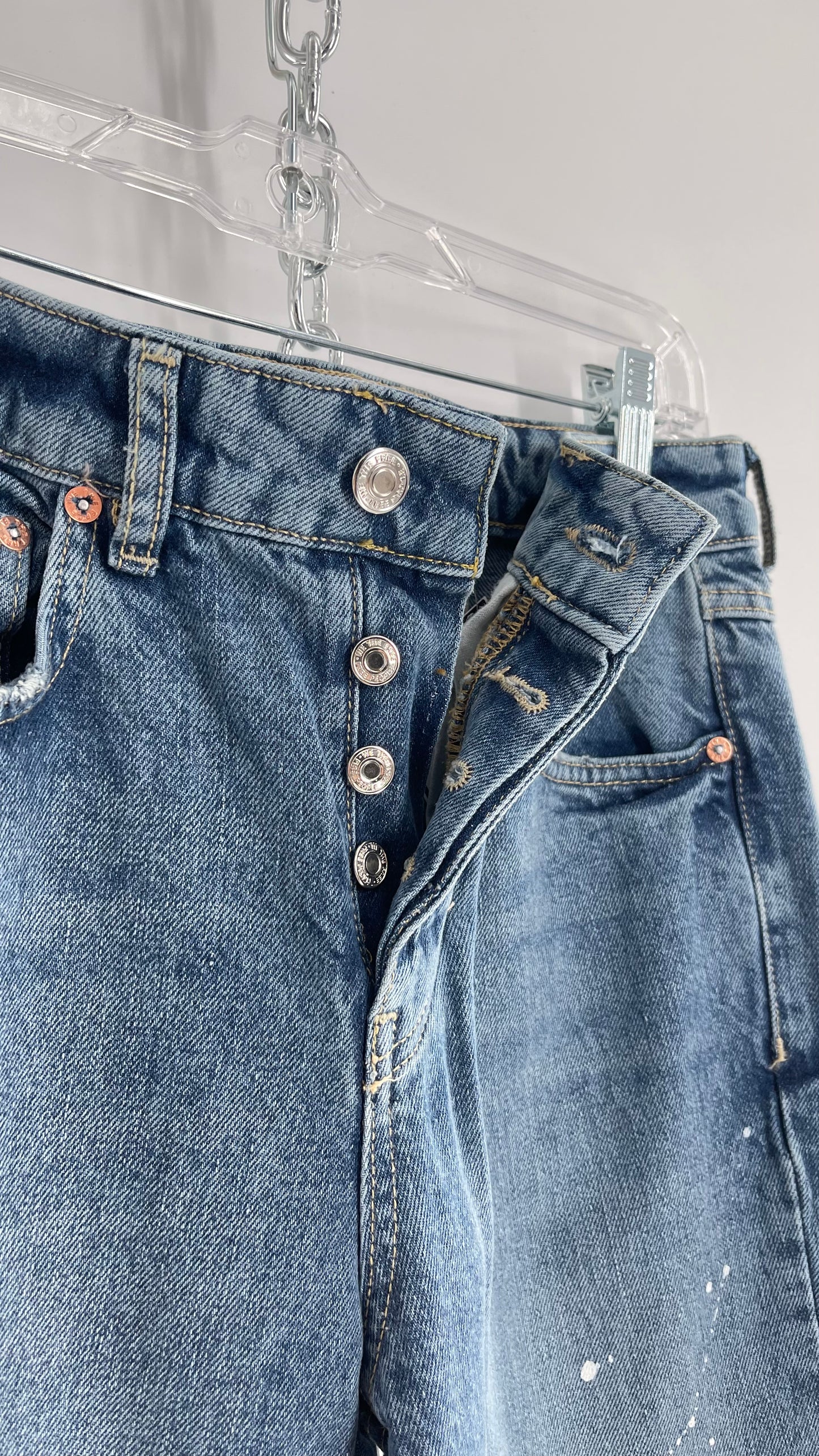 Free People Light Wash Straight Leg Jeans with Distressed Hem, Double Pockets and White Paint with Tags Attached (25)
