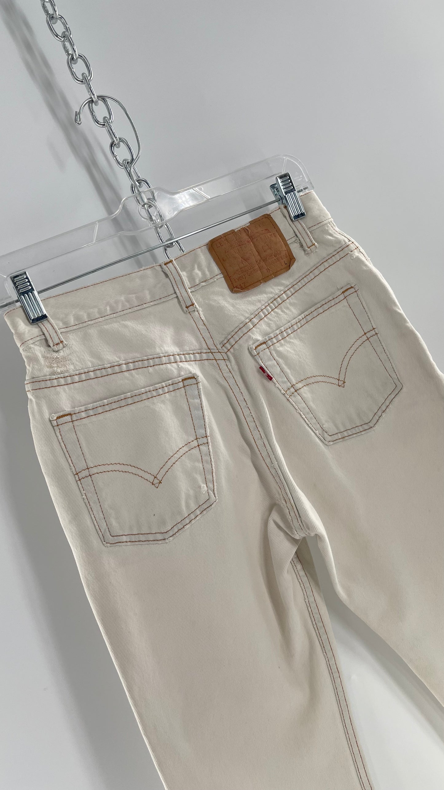 Vintage Levi’s 517 Distressed/Damaged White Denim Cropped Bootcut Jeans/Capri with Frayed Hem (2)