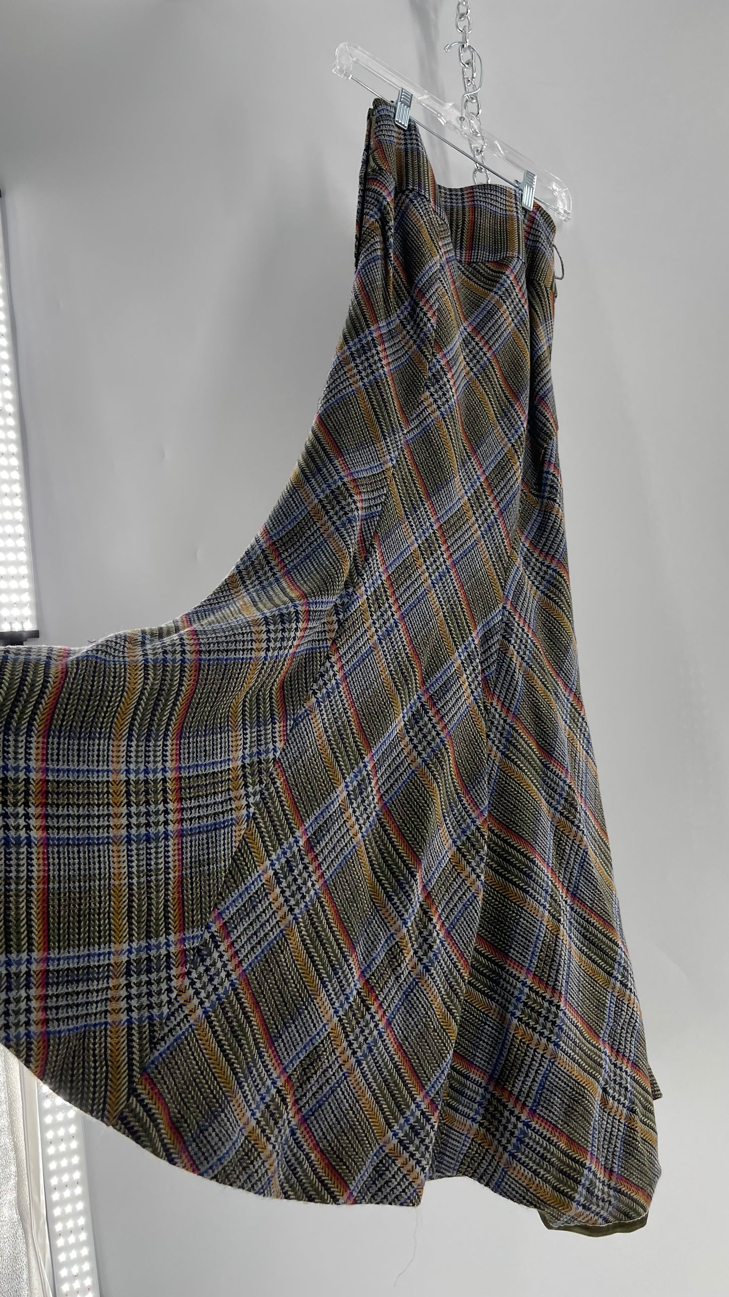 Elevenses 87% Wool Plaid Asymmetric Swirl Seam and Pleated Voluminous Hem (0)