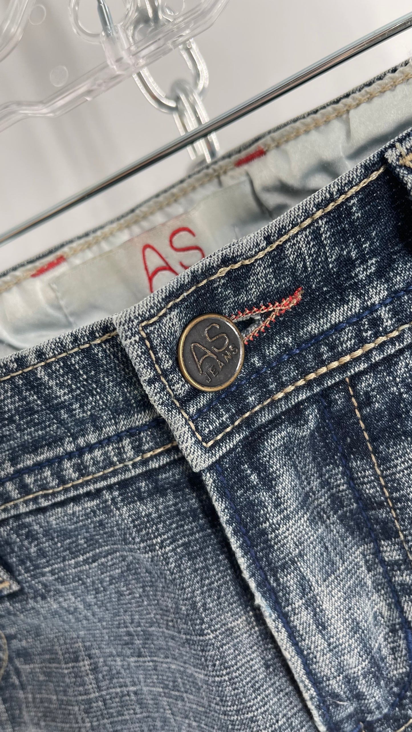 Vintage Smart AS JEANS Light Wash with Silver Metallic Female Posing Silhouette and Paulina Field Embroidery (28)