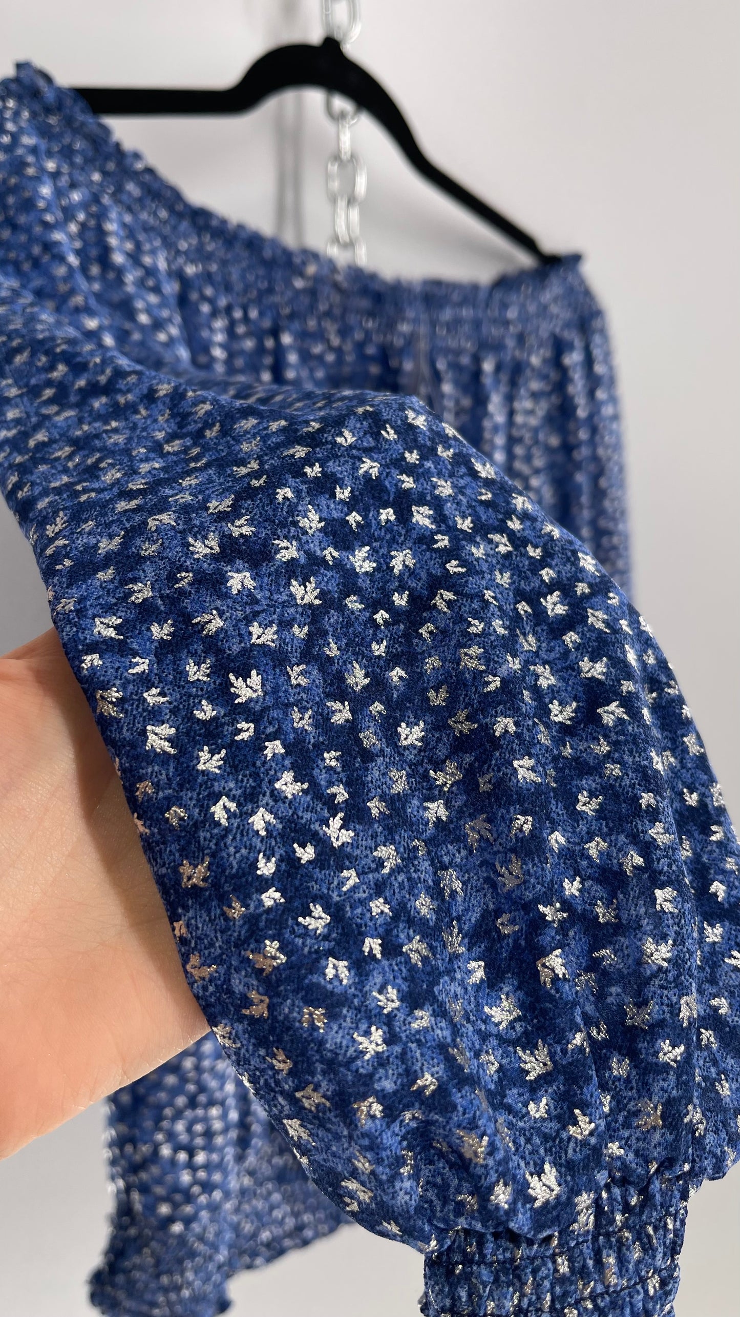 Michael Kors Blue and Silver Off the Shoulder Bubble Sleeve Smocked Blouse (Medium)