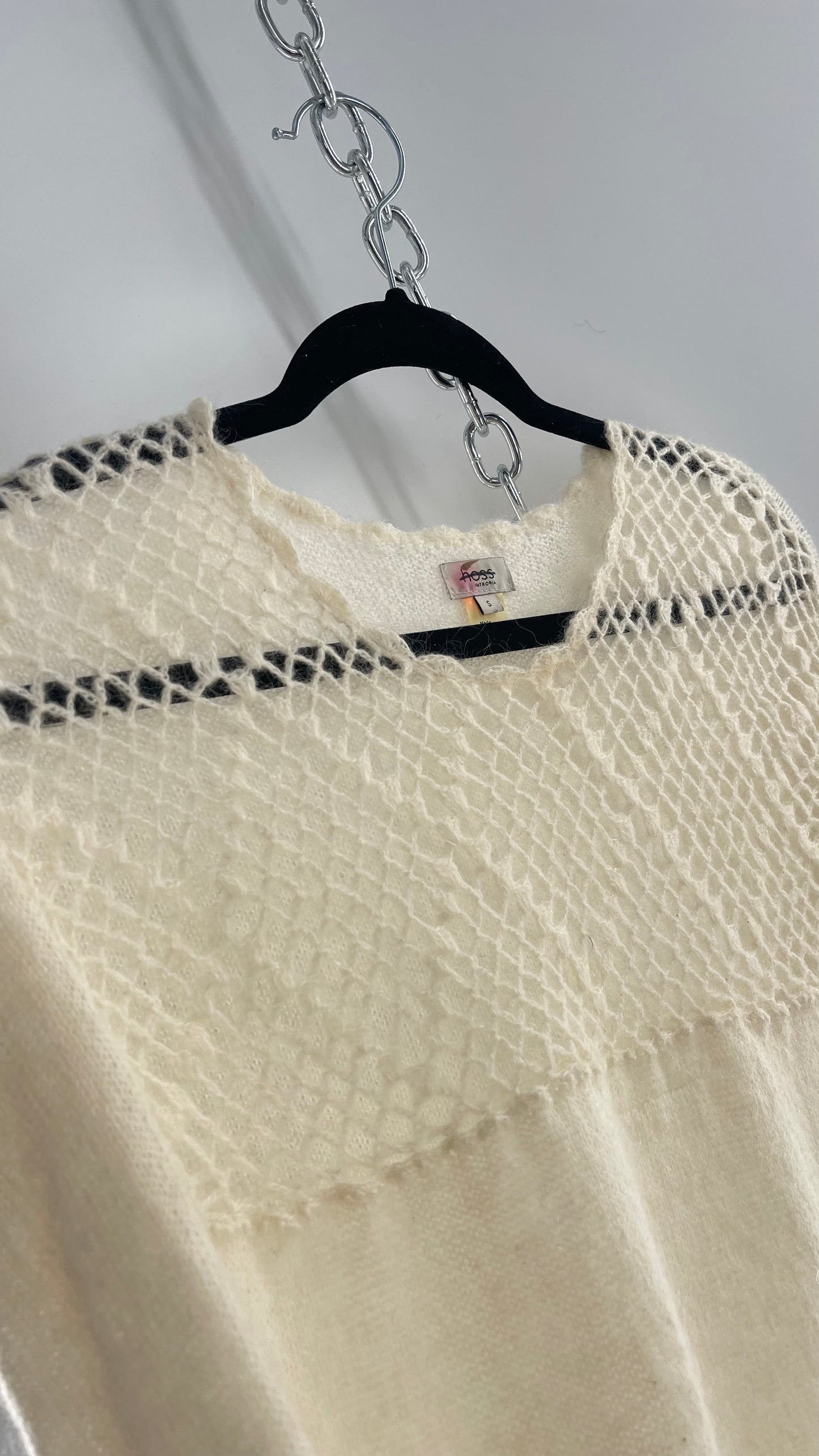 hoss intropia Cream Off White Knit Slouchy Sweater Vest with Netted Bust 30% Wool 25% Mohair Anthropologie (Small)