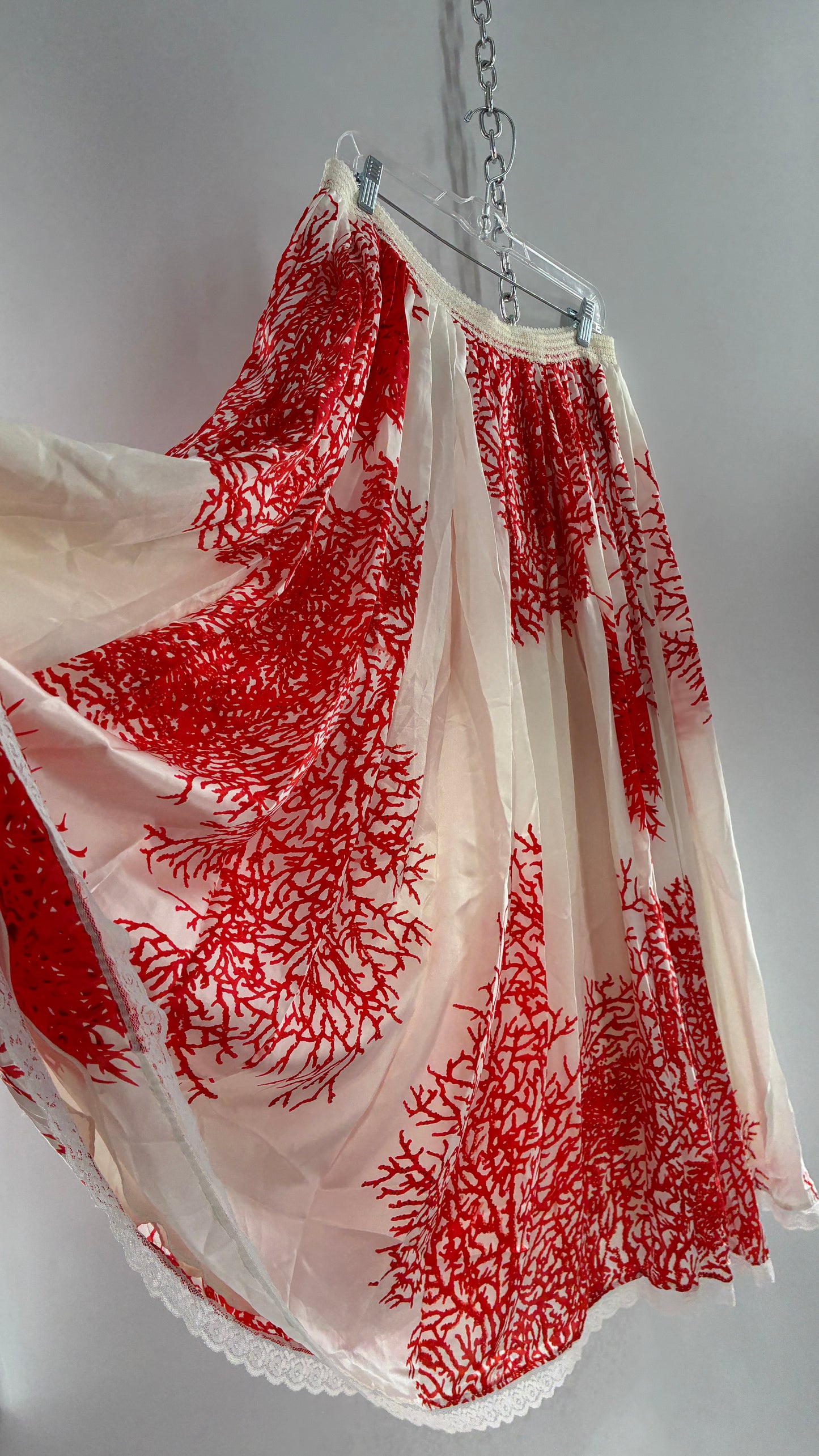 Handmade Vintage Full Length Voluminous Silky Skirt with Red Design (Large)