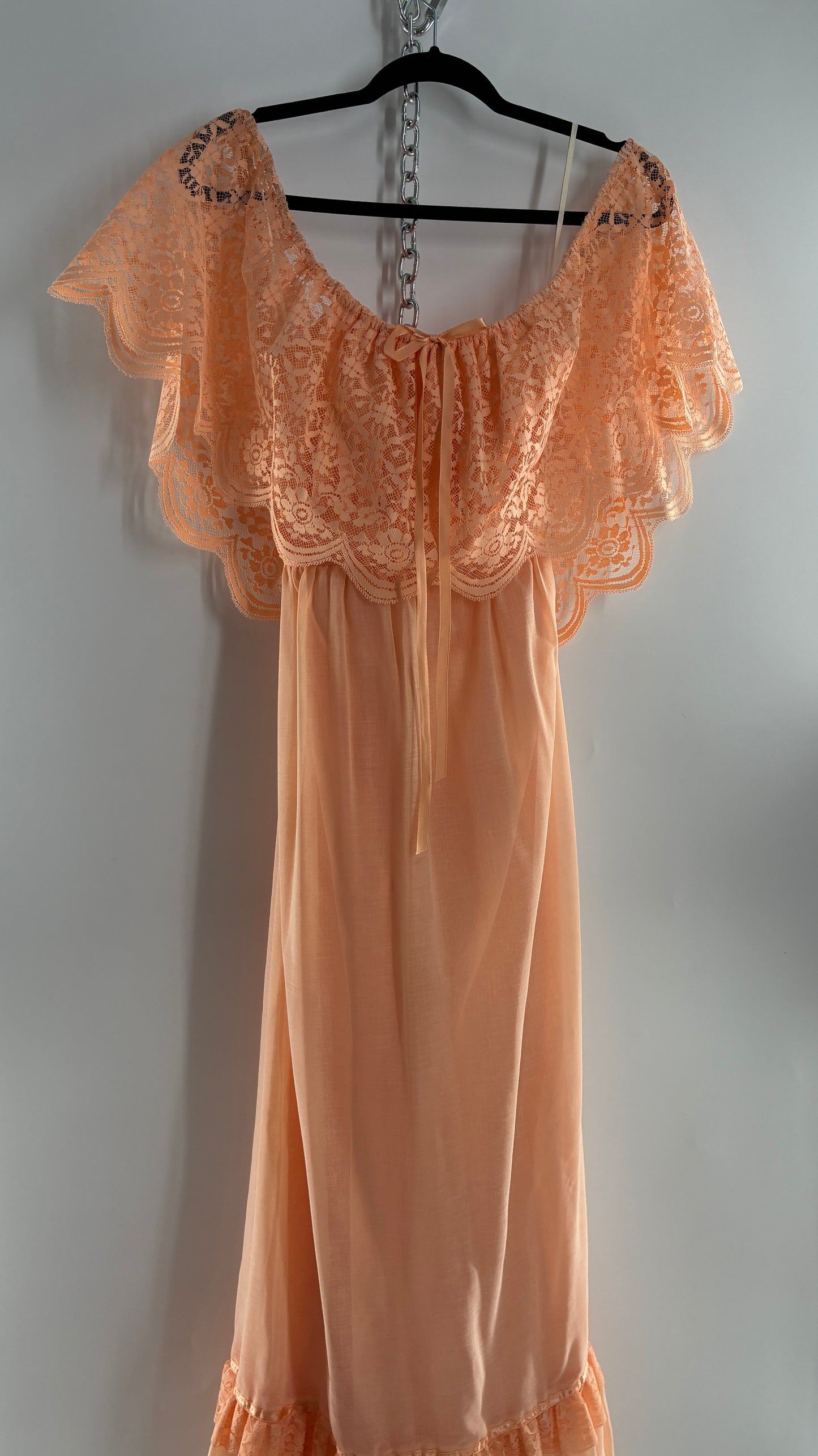 Vintage 1960s Ruffled Off the Shoulder Peach Full Length Voluminous Gown with Tie Back (9/10)
