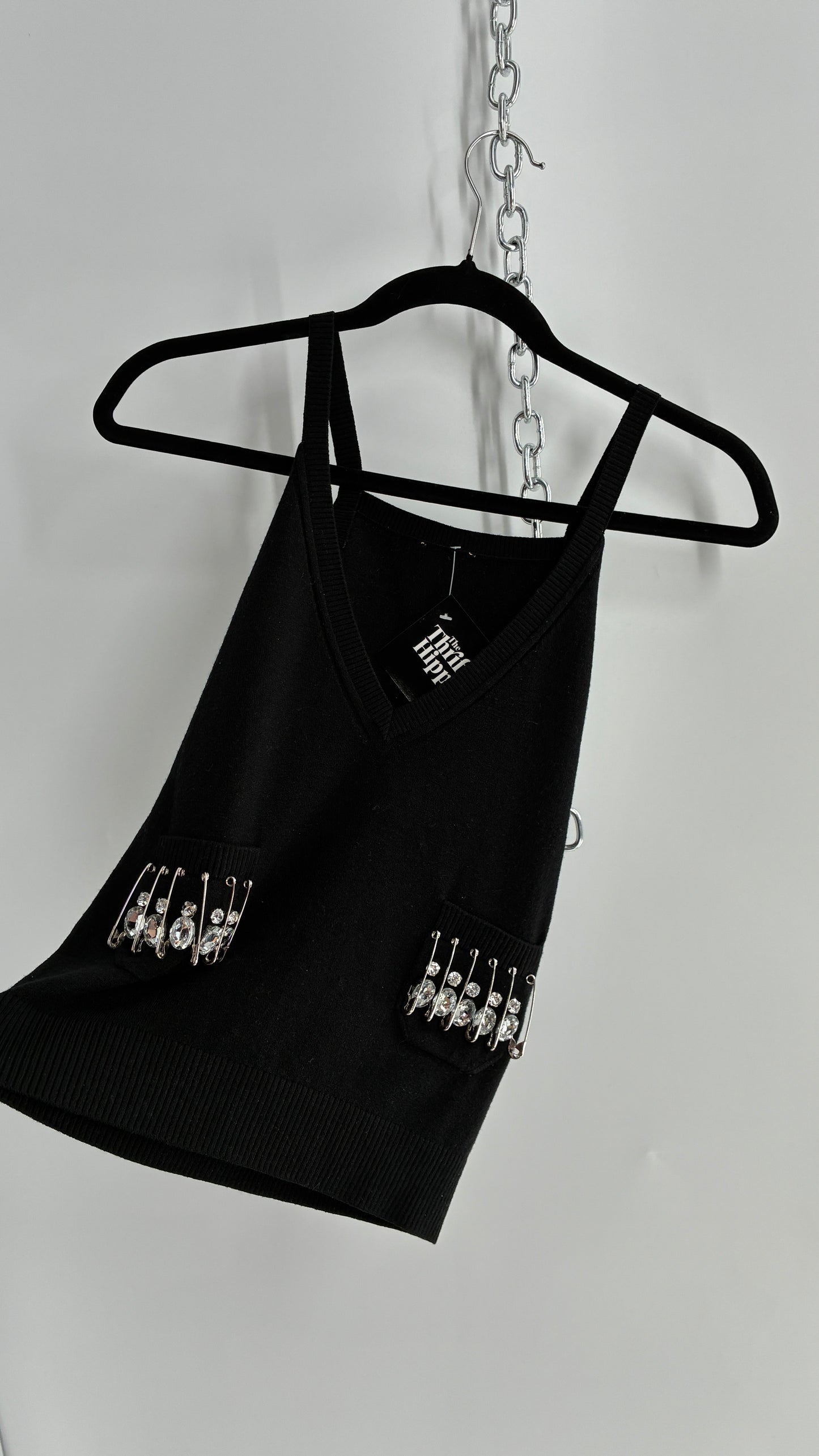 Vintage GILMAR ITALY 87% wool V Neckline Tank with Oversized Rhinestones and Safety Pin Details (38)