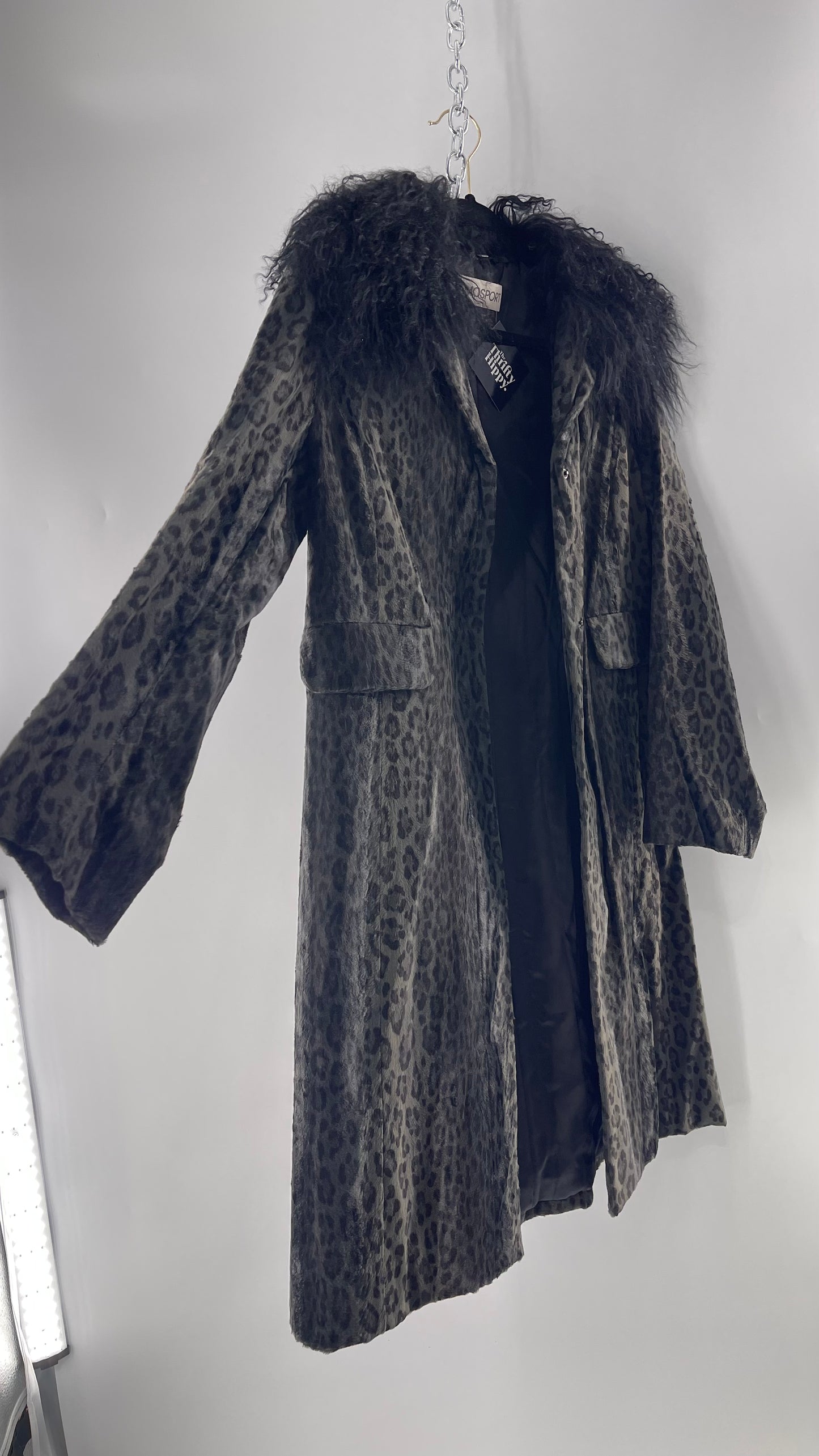 Vintage Romanian RAMOSTEPH Black/Gray Leopard Print Coat with Mongolian Fur Collar (Medium)