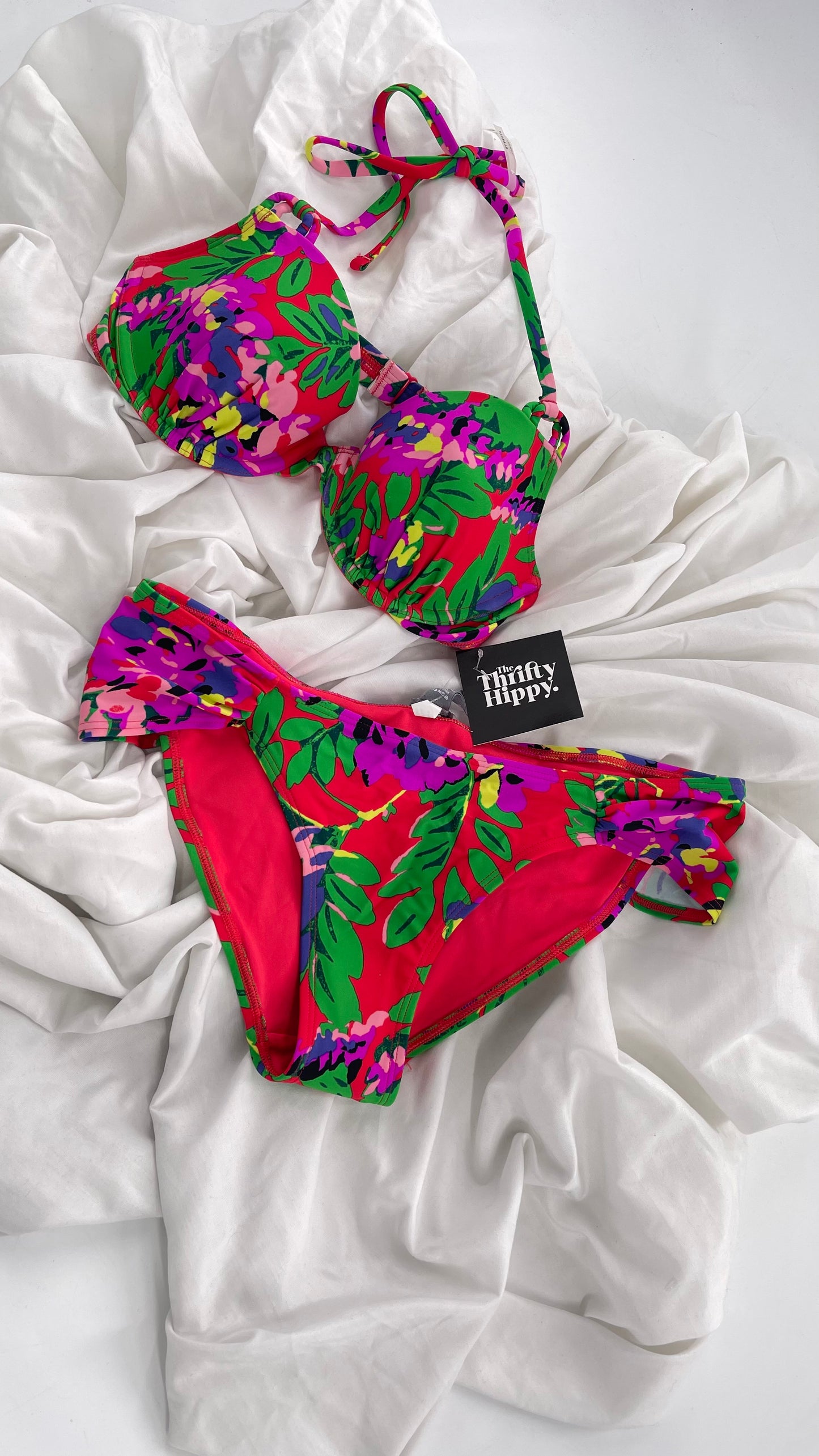 AERIE 2pc Set Red Underwire Top and Scalloped Waistline Bottoms (36B/M)
