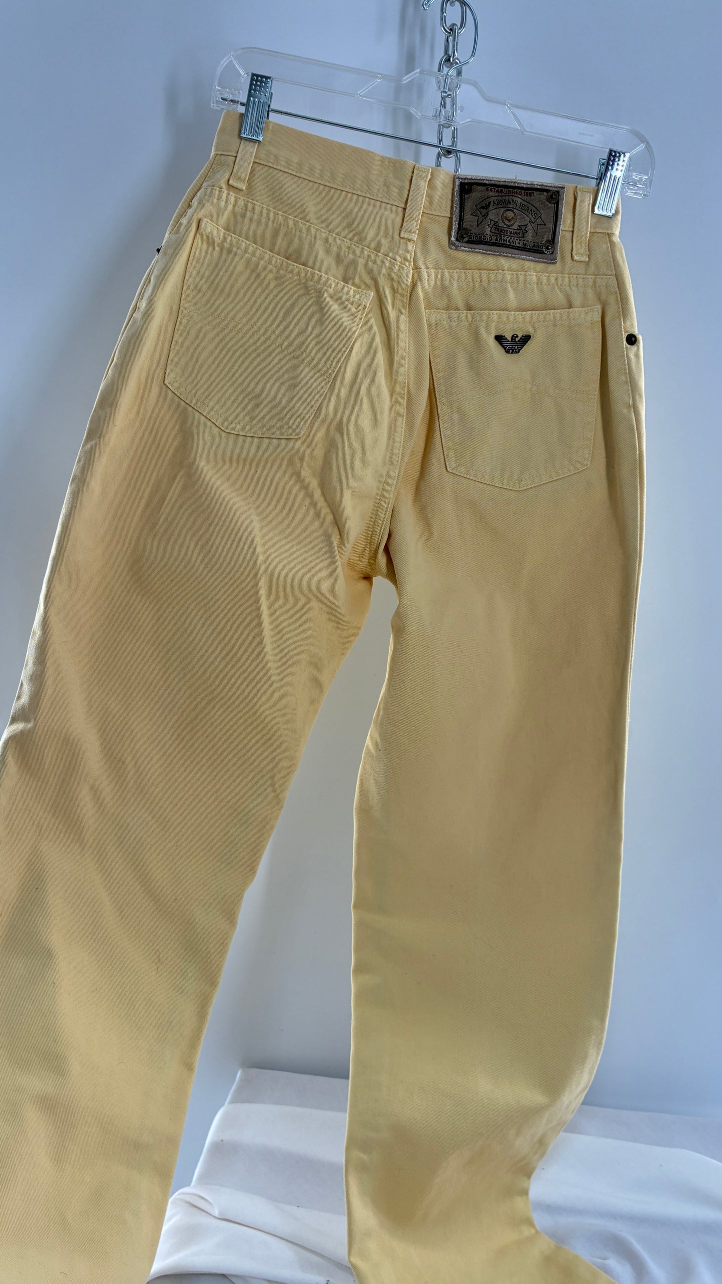 Vintage GIORGIO ARMANI Baby Yellow High Waisted Jeans with 80s Jacron Made in Italy (29)