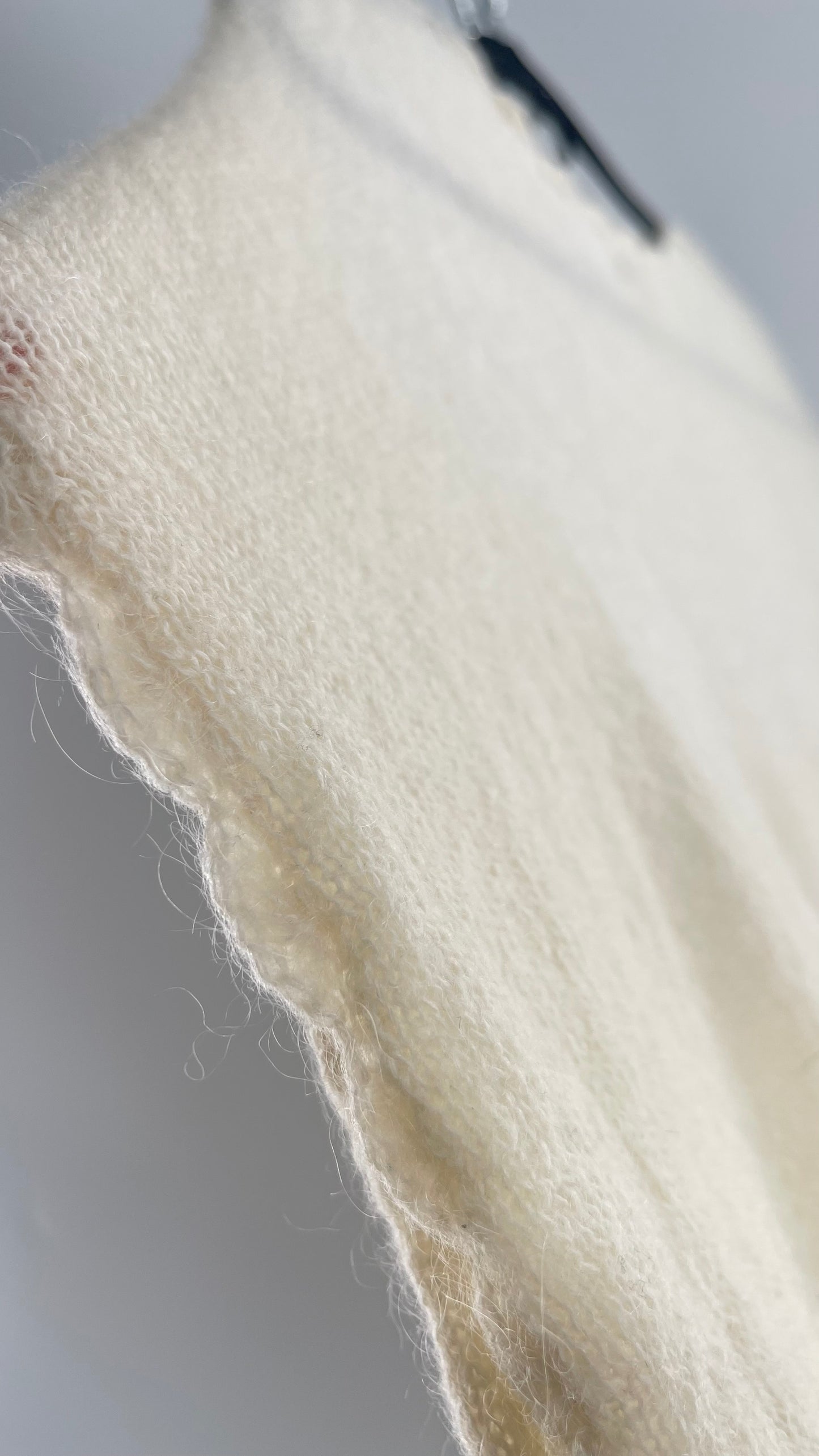 hoss intropia Cream Off White Knit Slouchy Sweater Vest with Netted Bust 30% Wool 25% Mohair Anthropologie (Small)