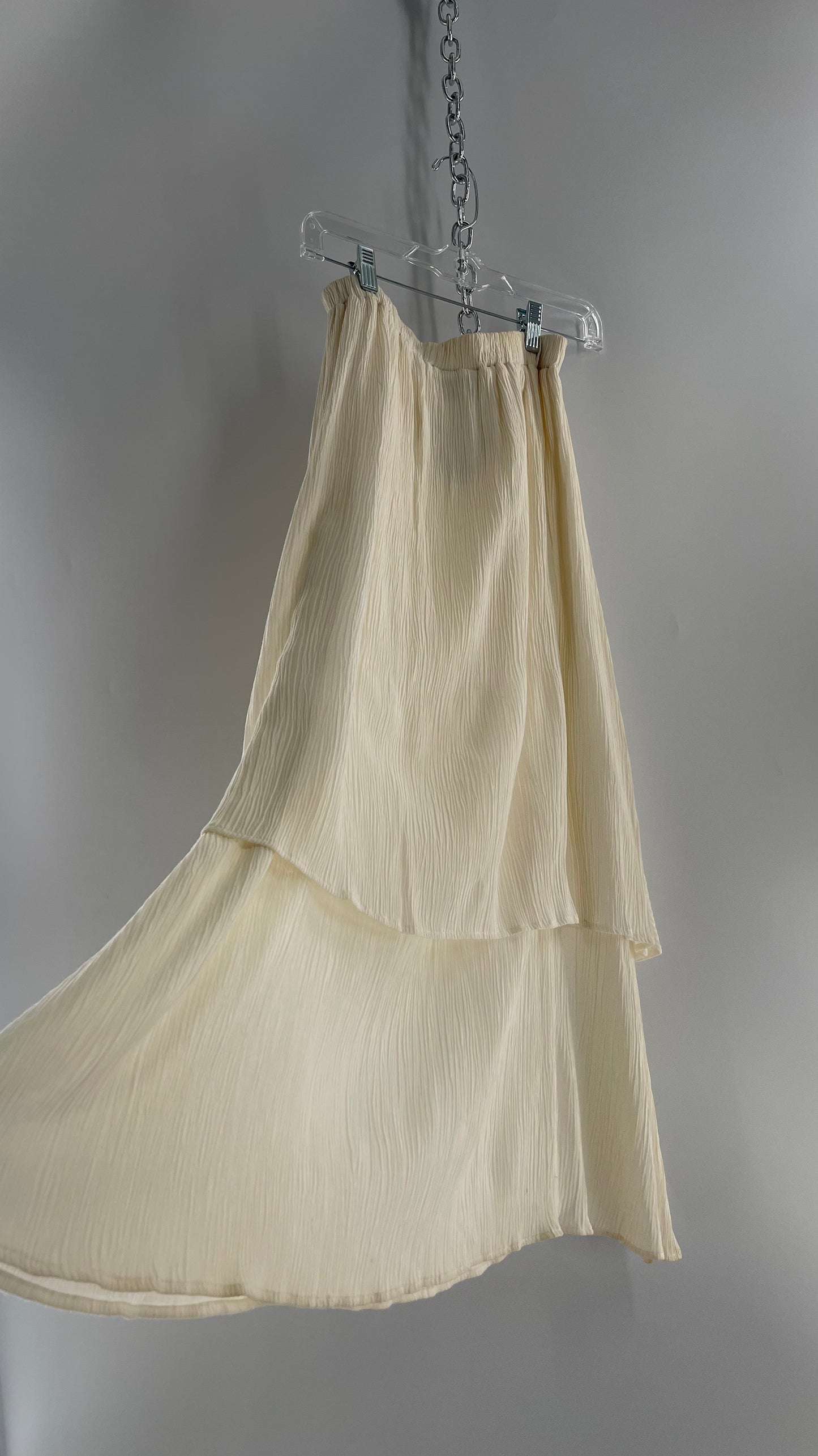 Vintage Barbara Lesser for Felicity Crimped Layered/Tiered Off White Skirt (M)