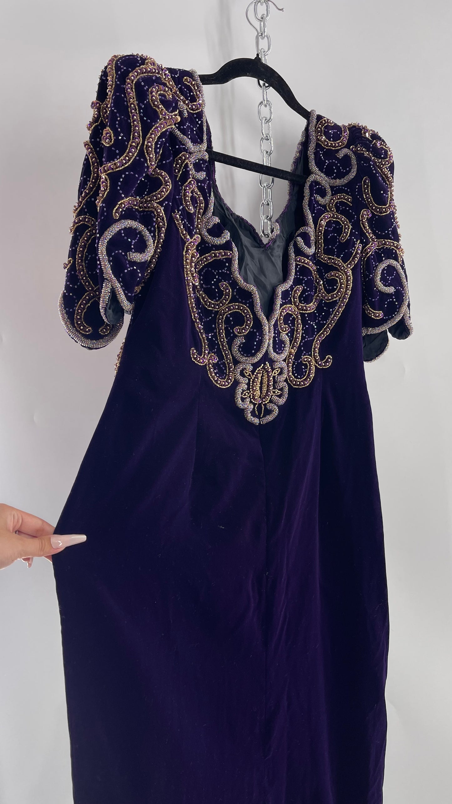 Vintage Landa Heavy Purple Velvet/Velour Gown with exaggerated Beaded Bodice (40)