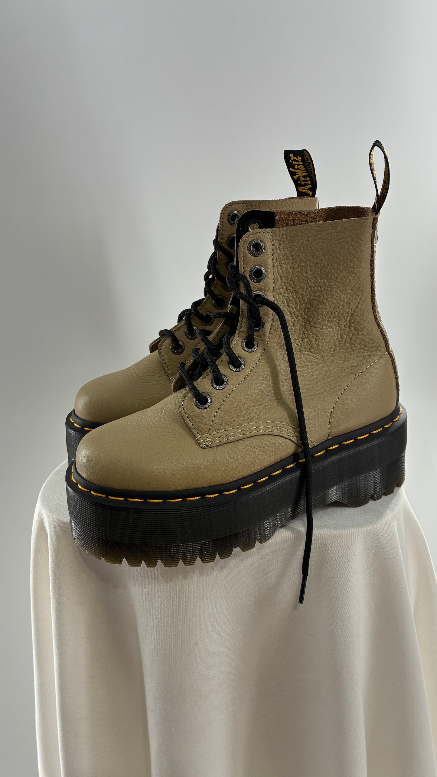 Vintage Dr. Martens 1460 Pascal Max Platform Pale Olive Pisa Boot (6L)