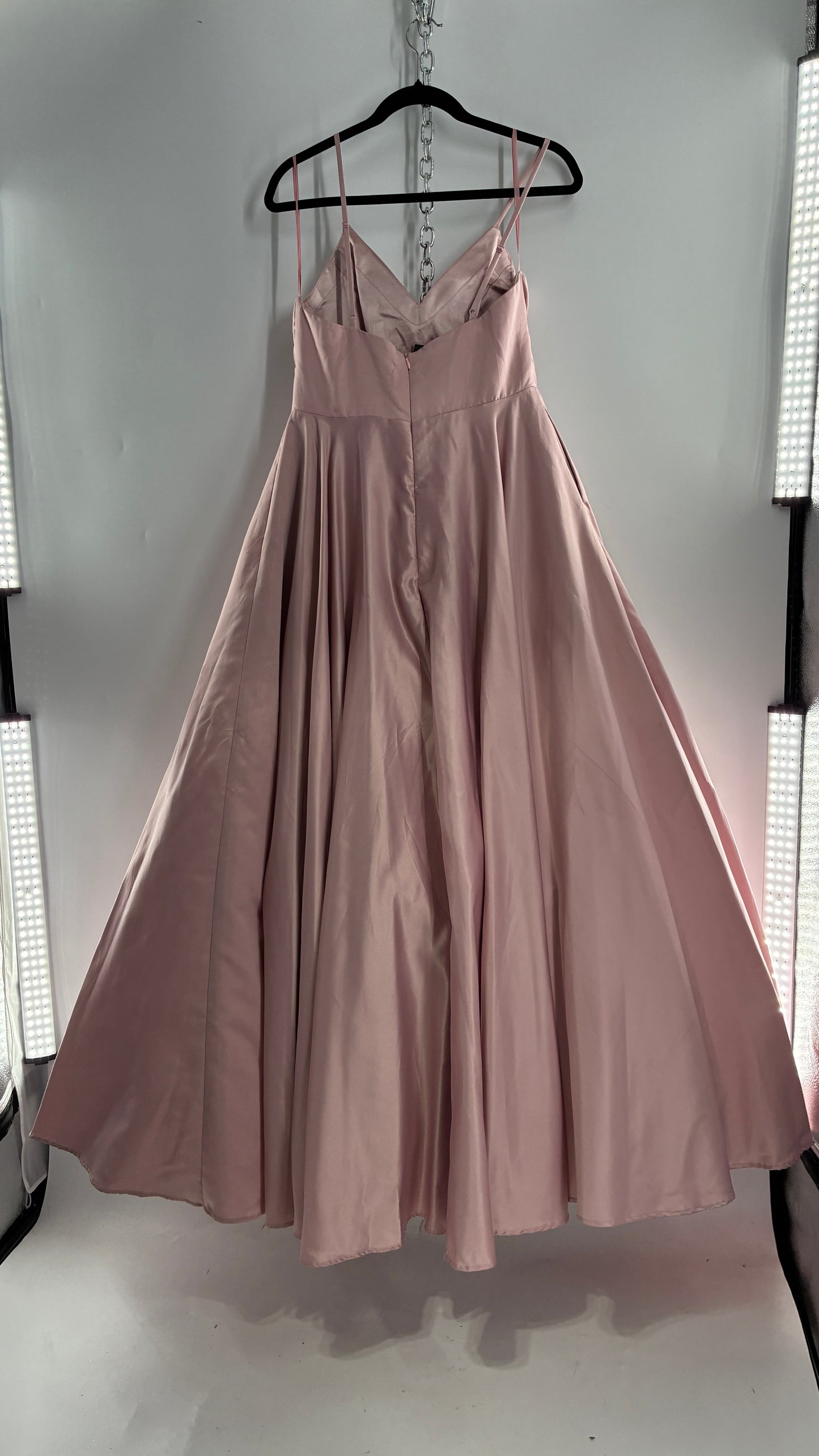 Vintage DANCING QUEEN Dusty Pink Voluminous Ballgown with Multiple Layers of Tulle (XL)