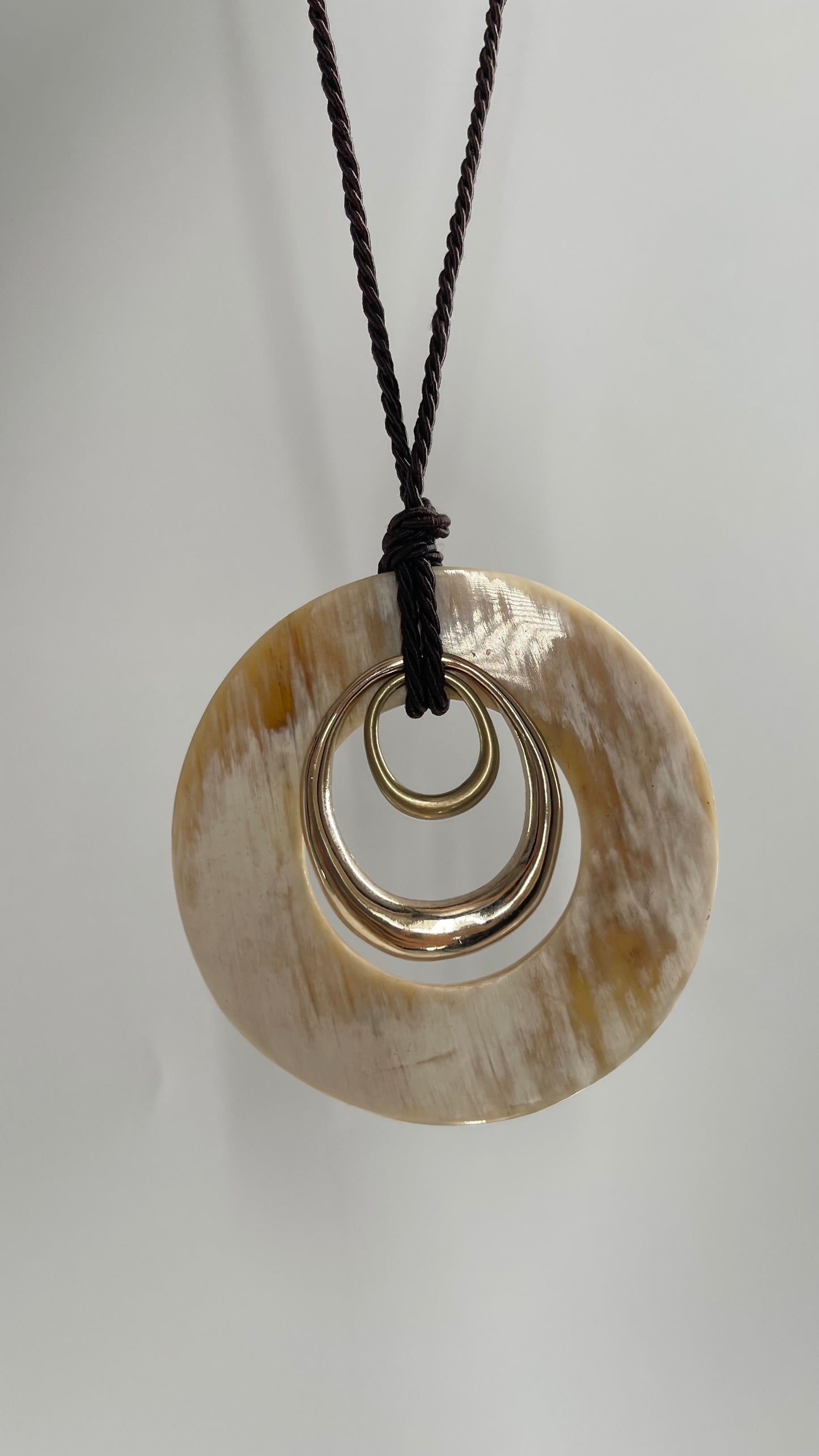 Vintage Pendant “Shell” Necklace