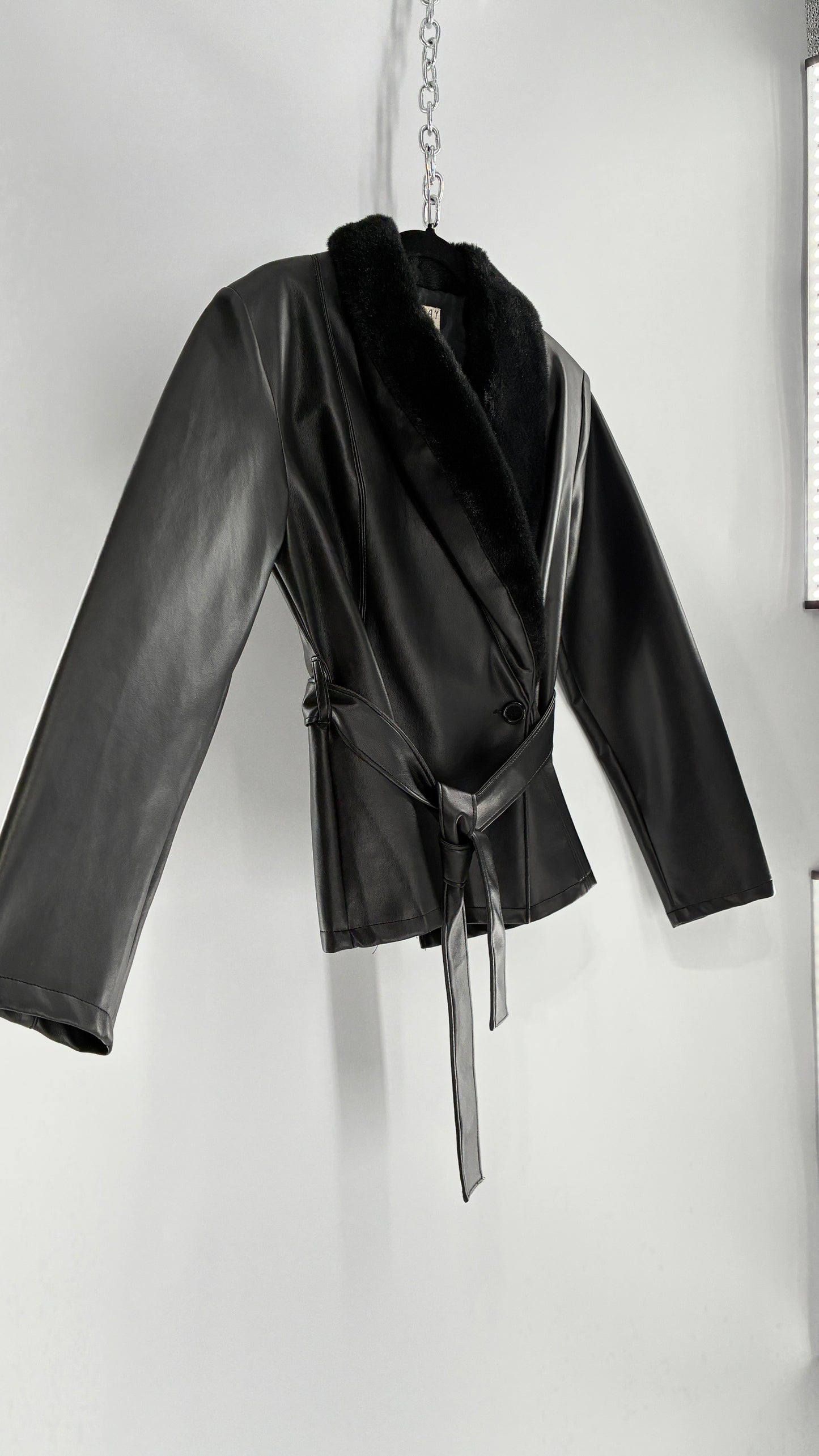 Vintage HIGHWAY Lifestyle Clothing (Medium)