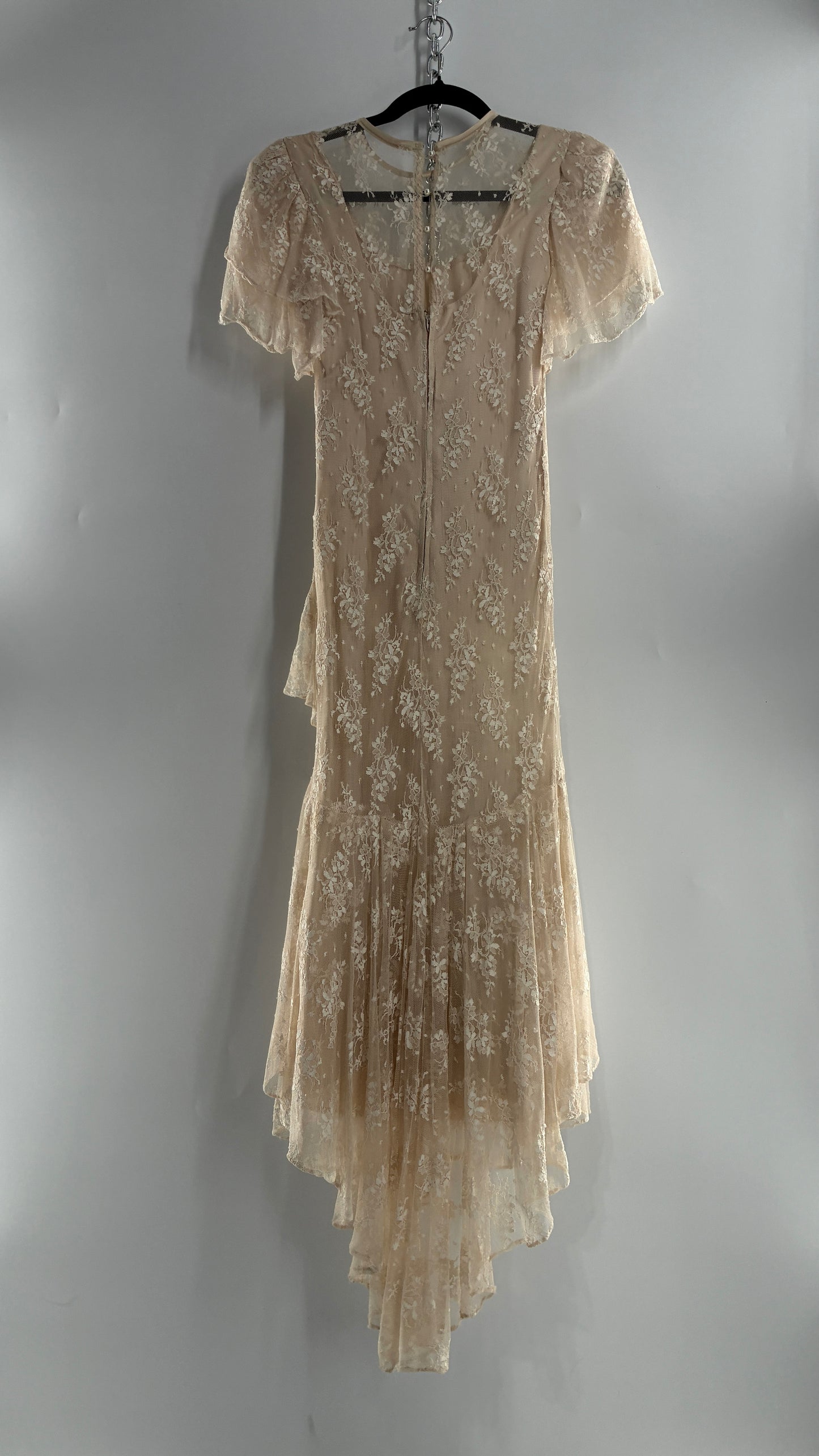 Vintage Ivory Lace Gown with Petal Sleeves, Tiered Hemline (5/6)