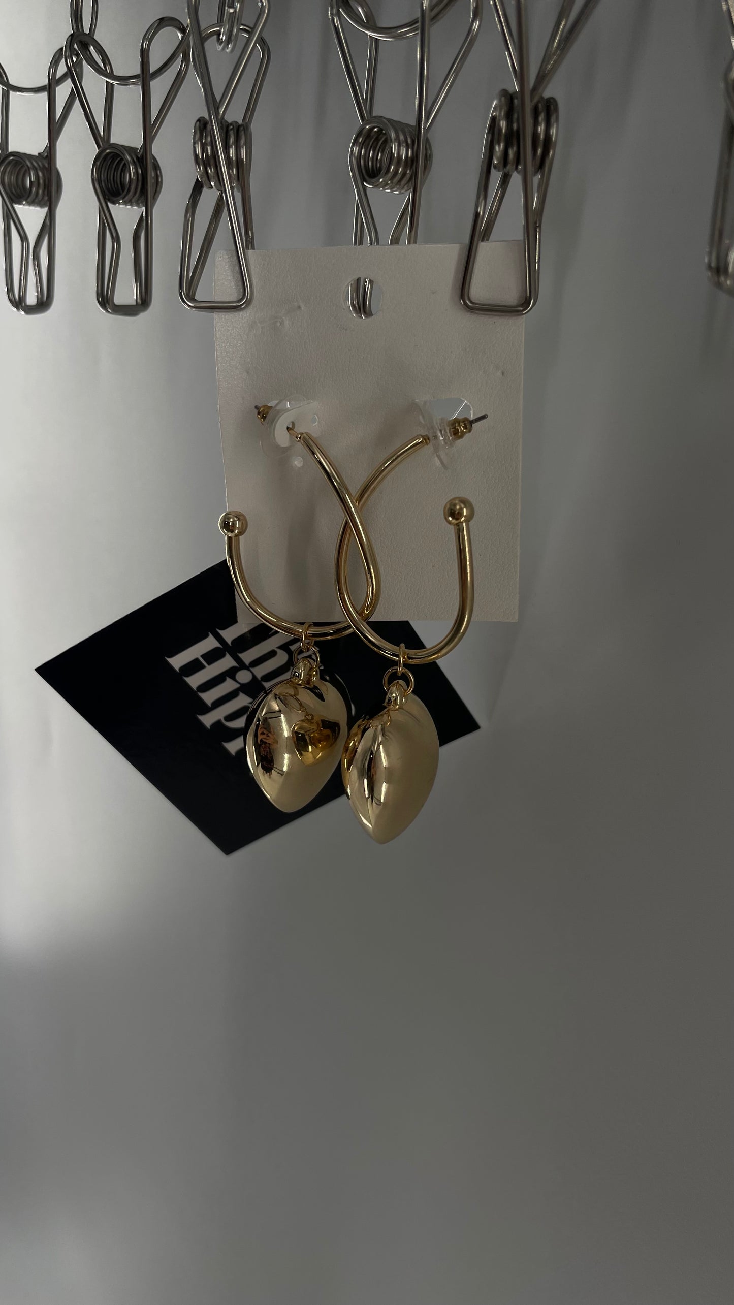 Free People Drooping Heart of Gold Earring