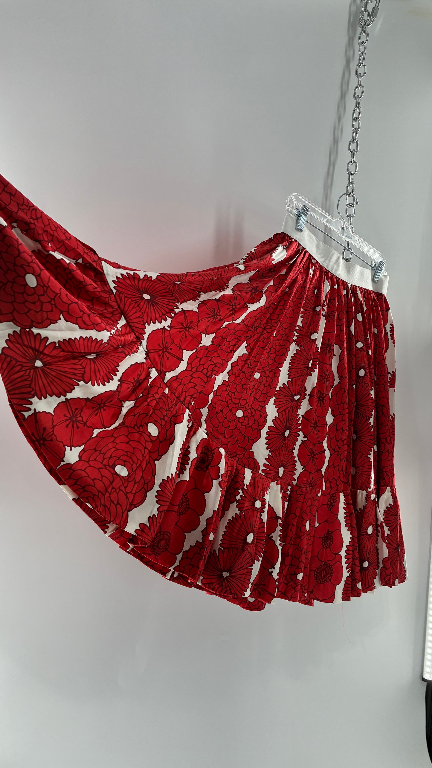 BALTIC BØRN Voluminous Red Floral Circle Skirt (XL)